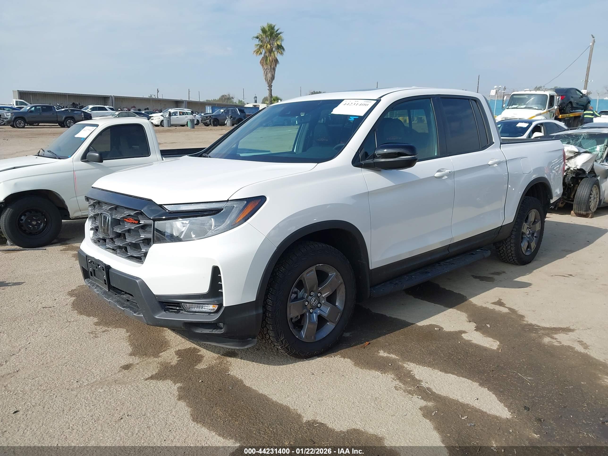 HONDA RIDGELINE image 2