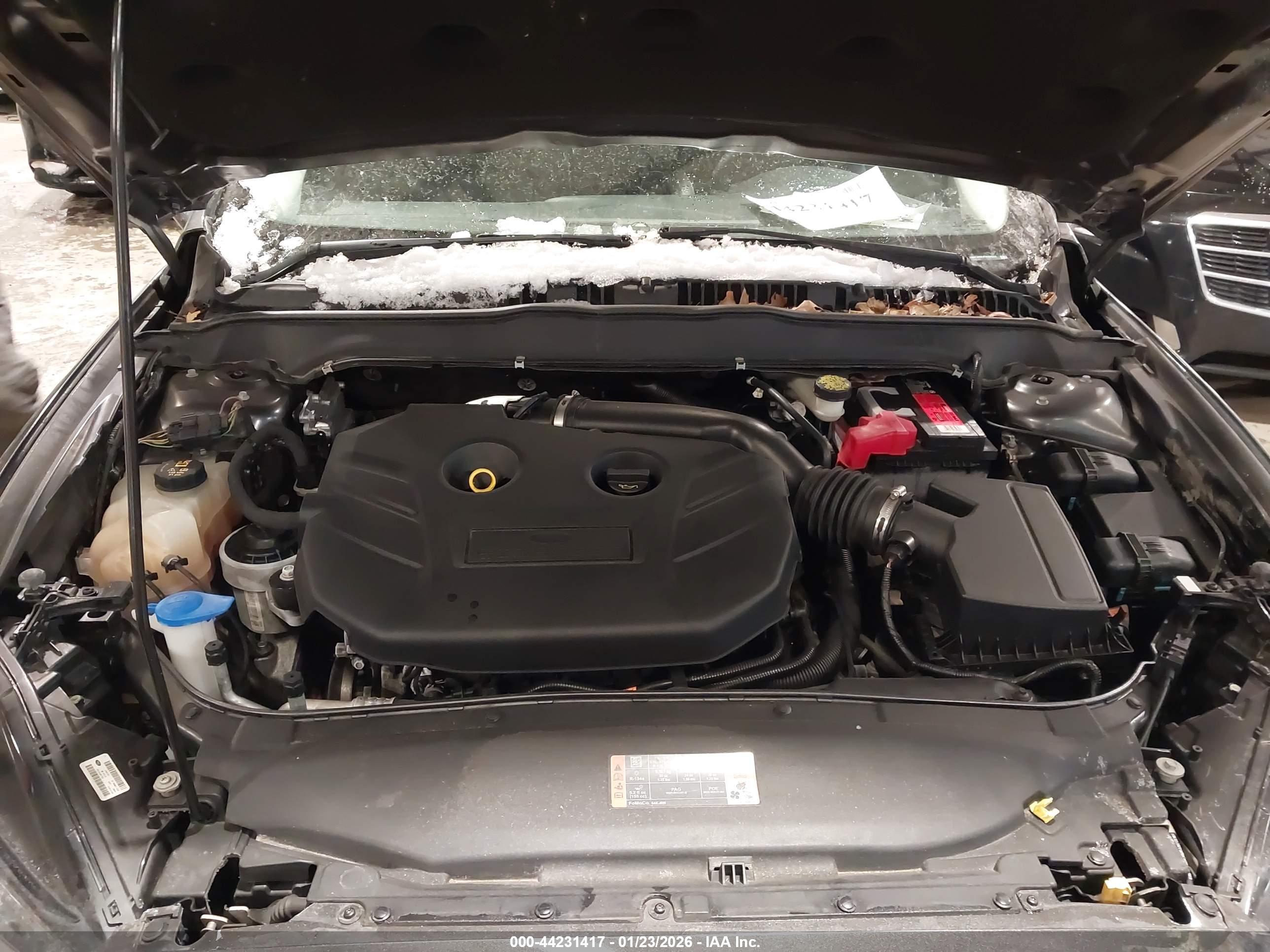FORD FUSION image 10