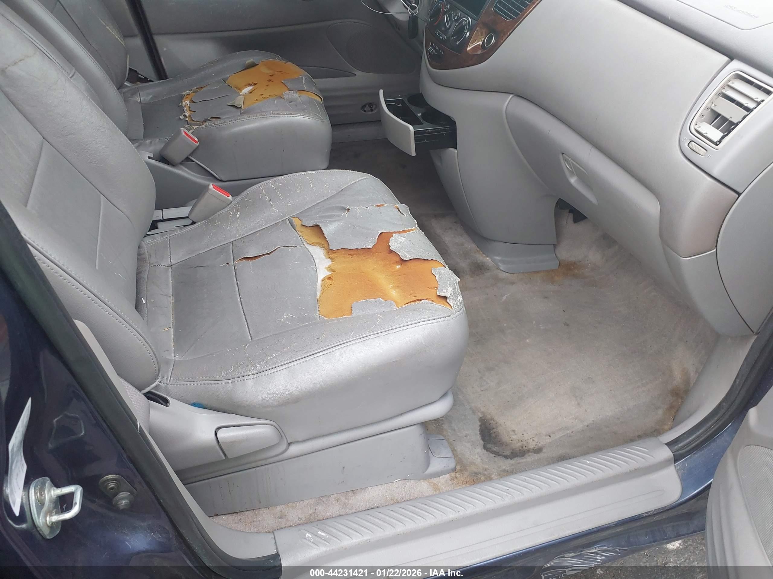 MAZDA MPV image 5