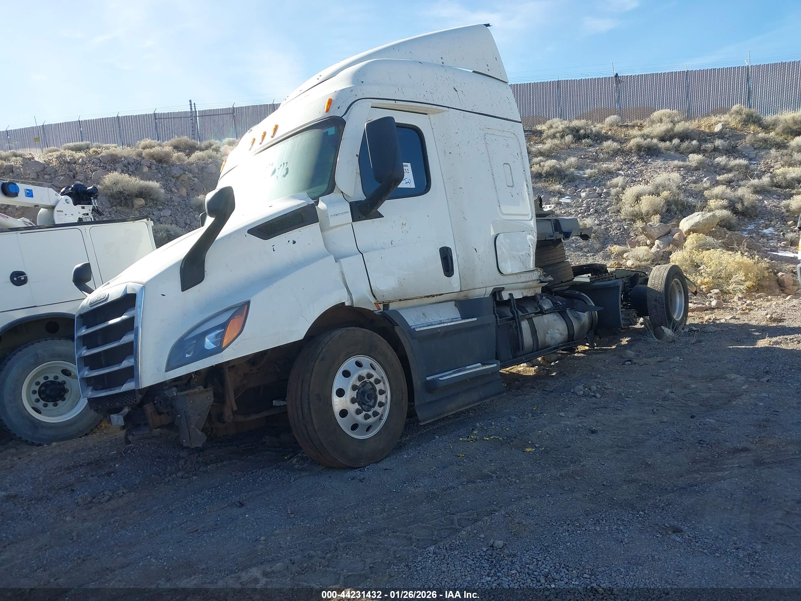 FREIGHTLINER NEW image 2