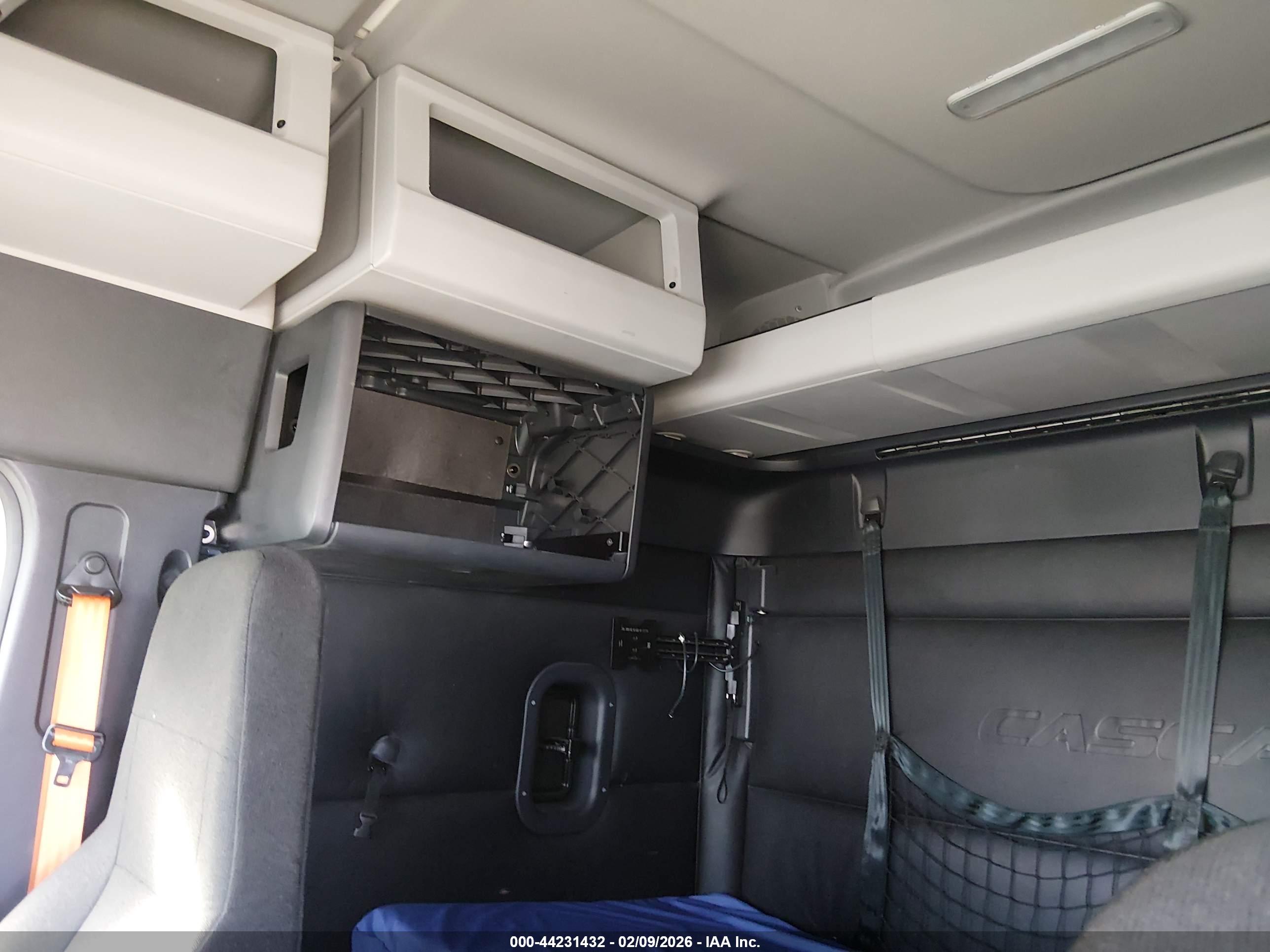 FREIGHTLINER NEW image 8