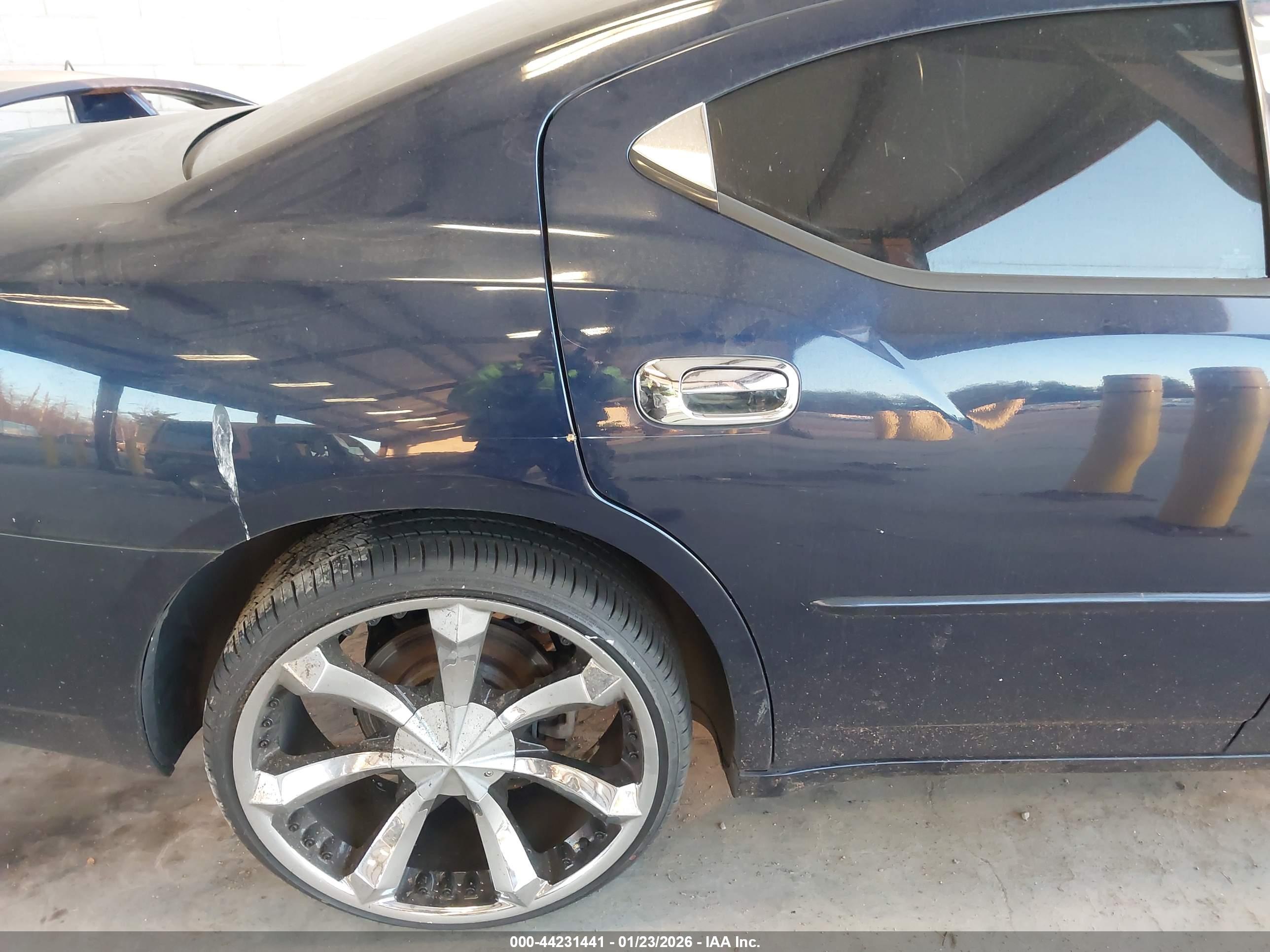 DODGE CHARGER image 6