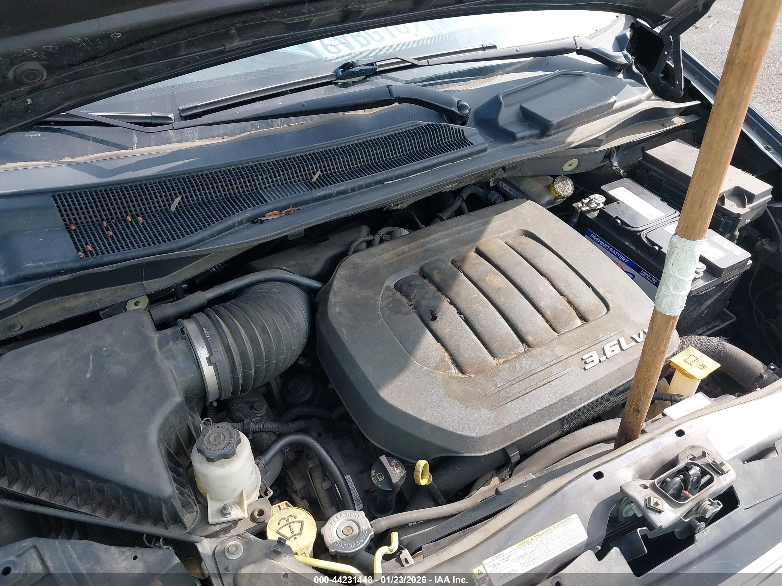 CHRYSLER TOWN image 10