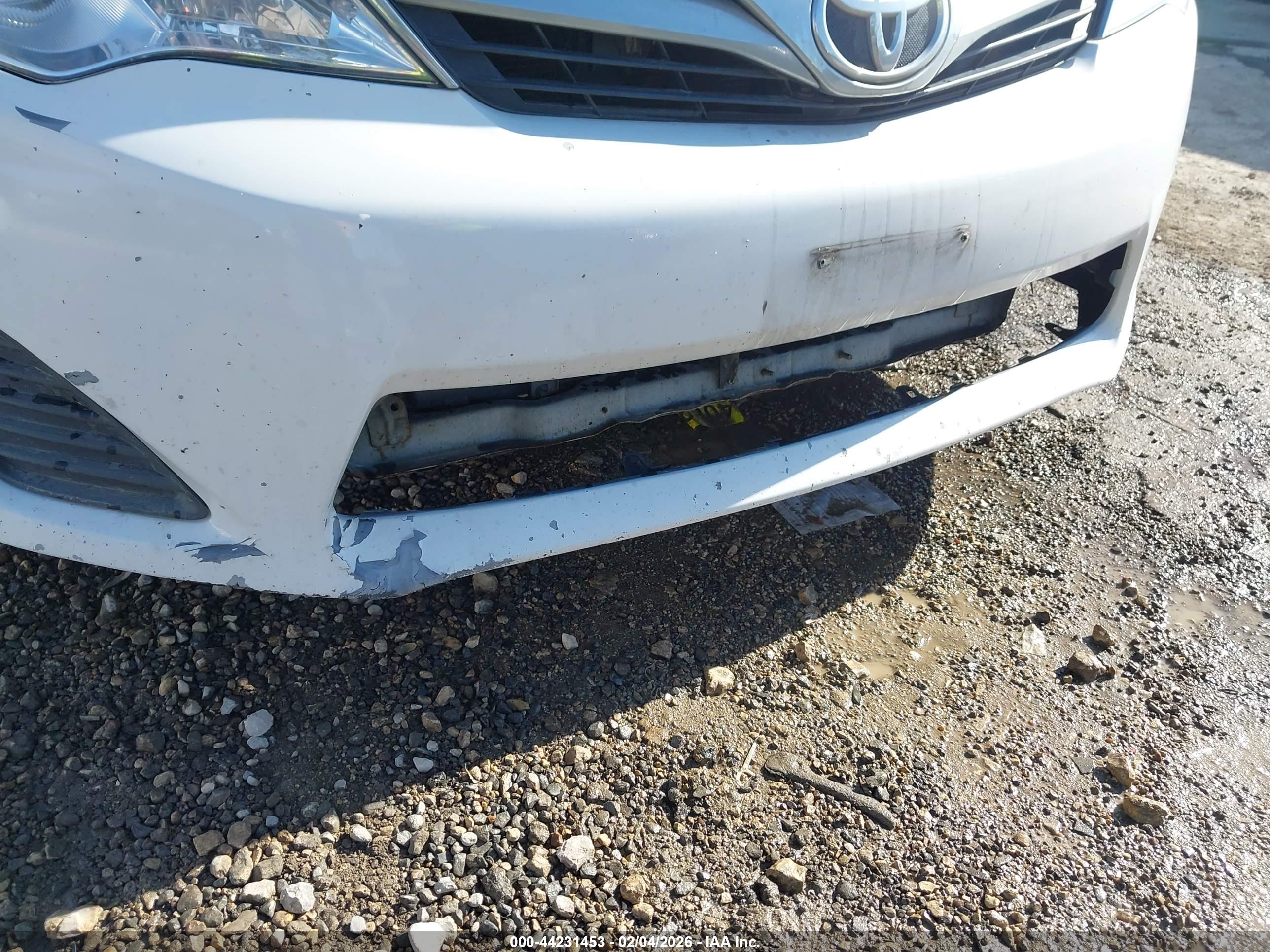 TOYOTA CAMRY image 6