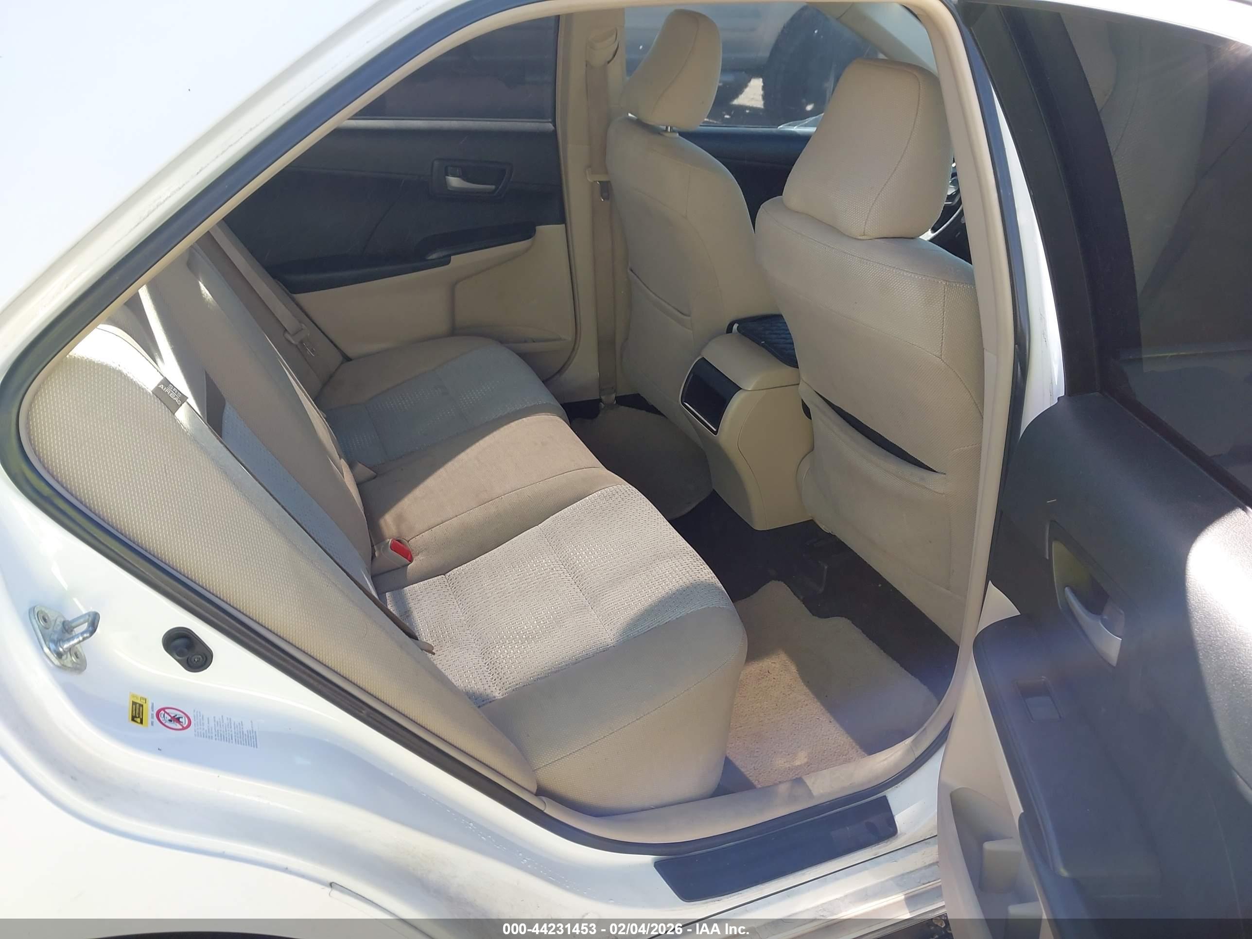 TOYOTA CAMRY image 8