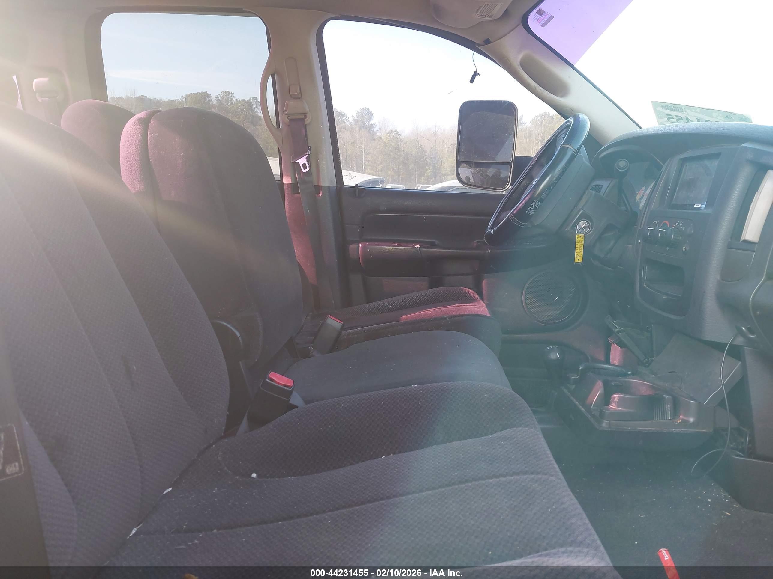 DODGE RAM image 5