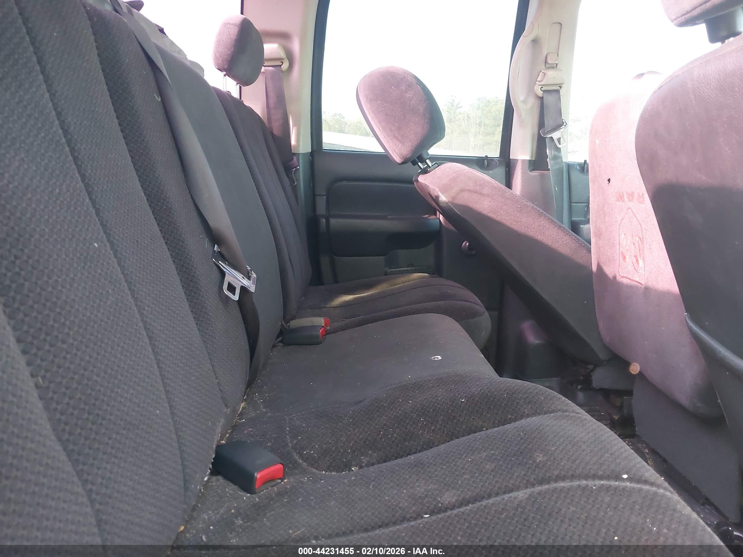 DODGE RAM image 8