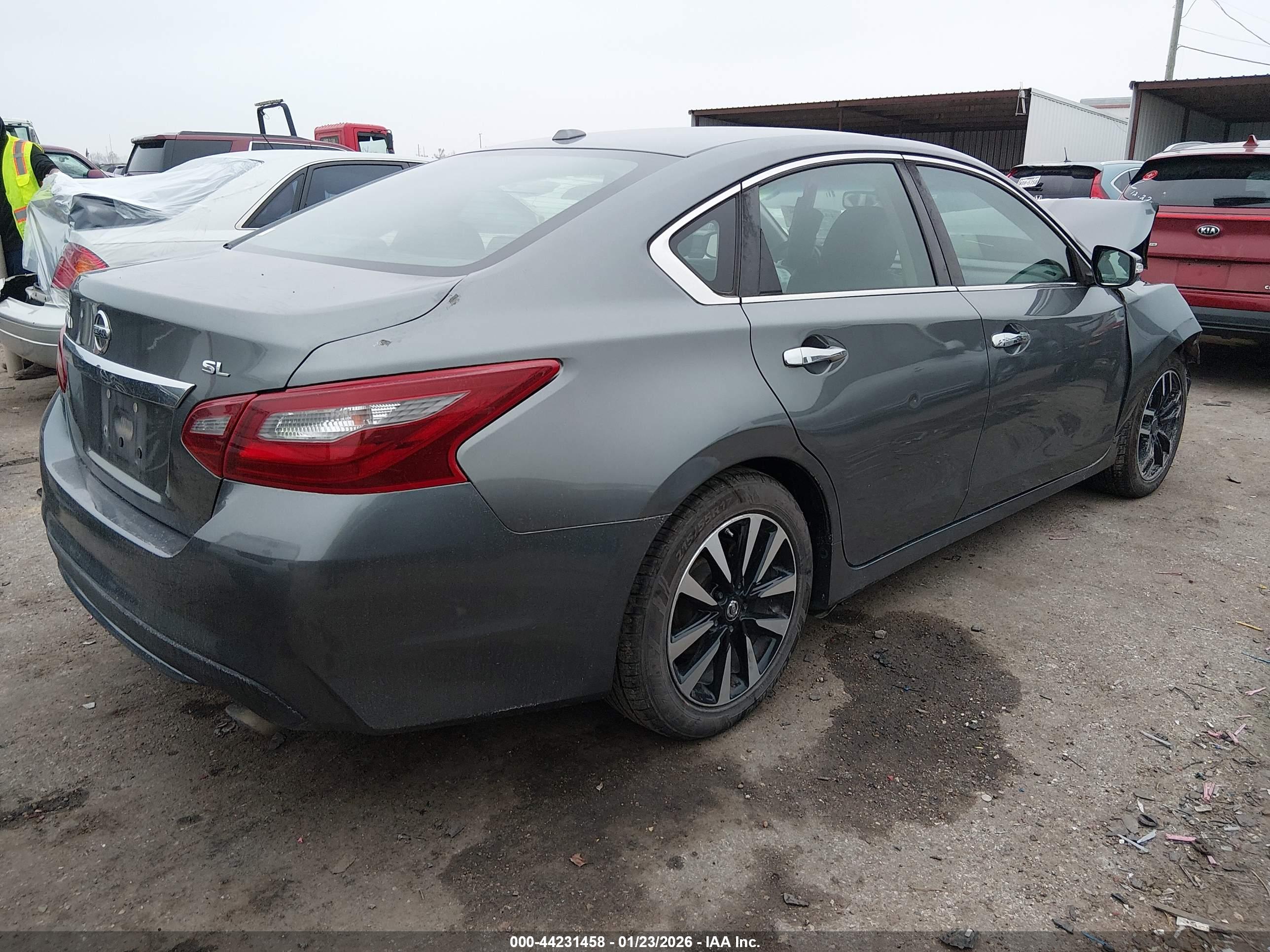 NISSAN ALTIMA image 4