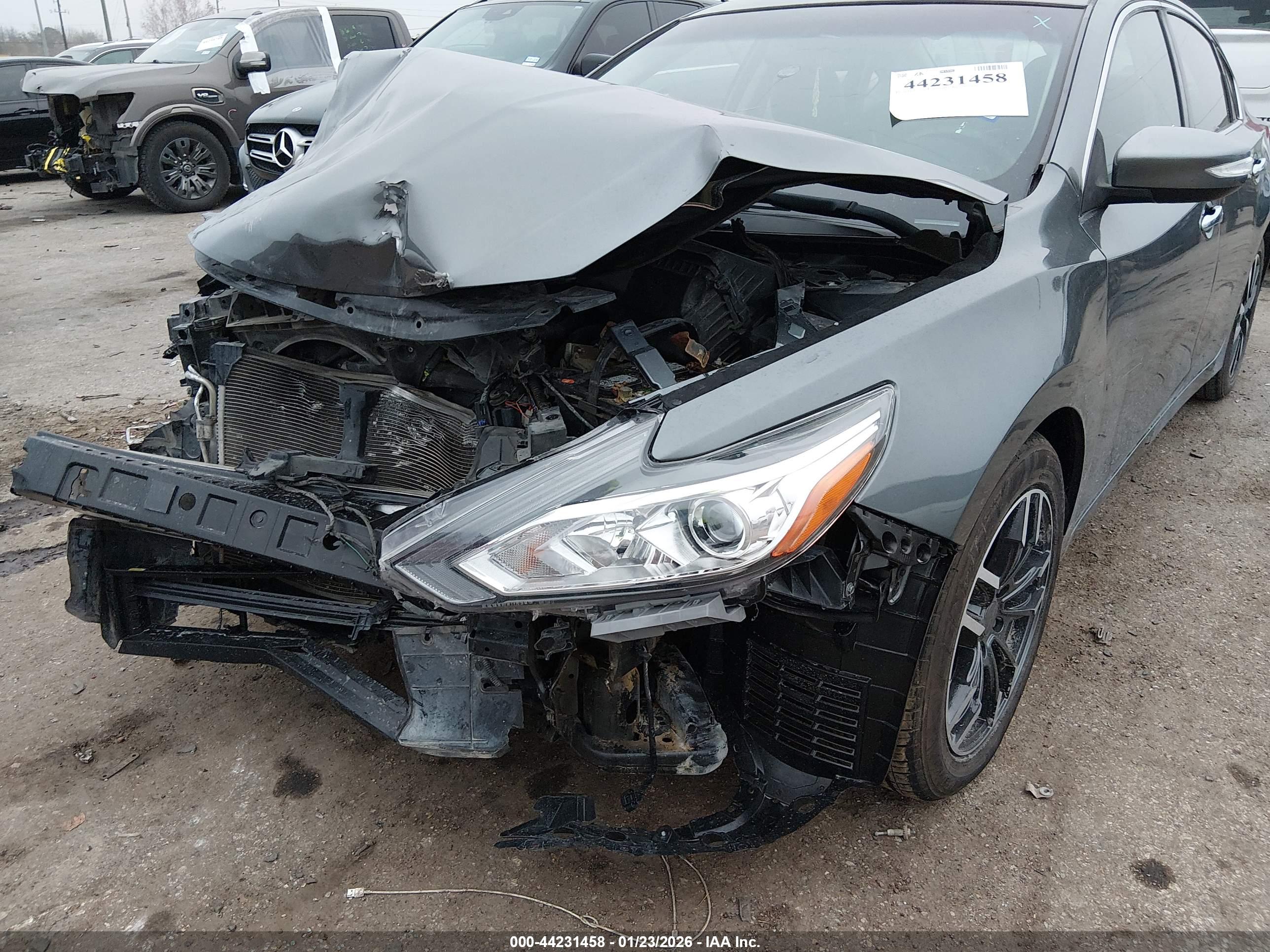 NISSAN ALTIMA image 6