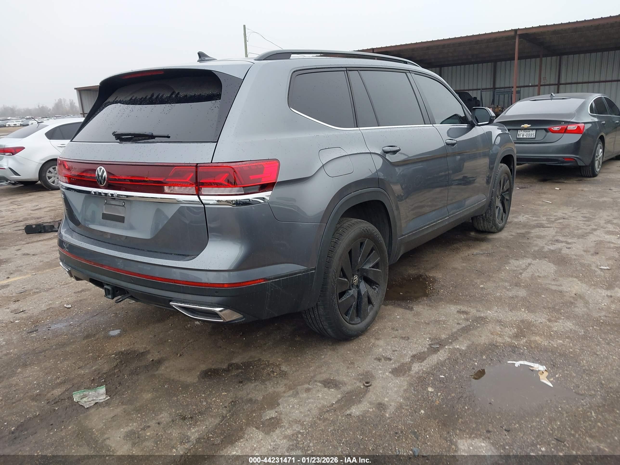 VOLKSWAGEN ATLAS image 4