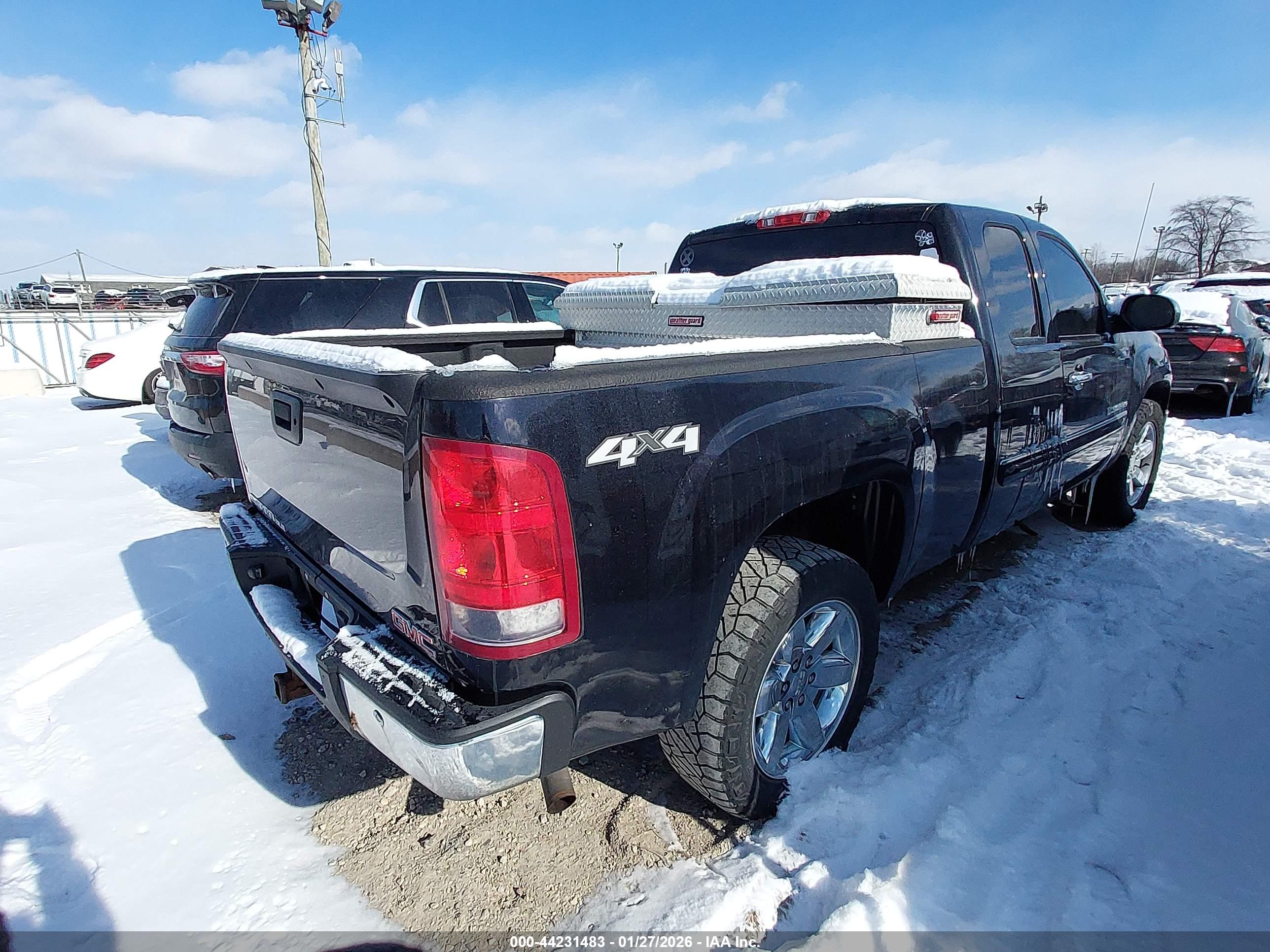 GMC SIERRA image 4