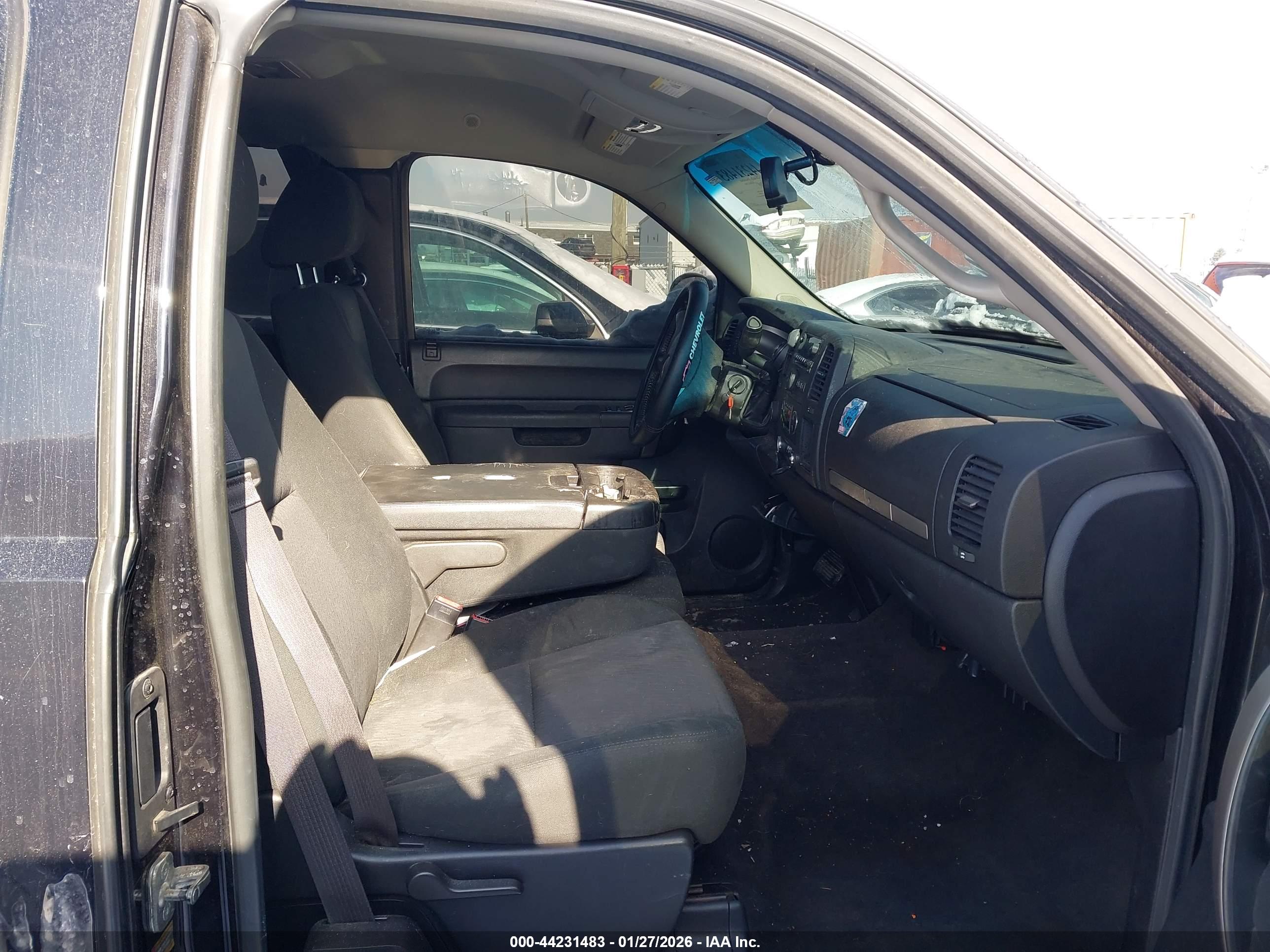 GMC SIERRA image 5