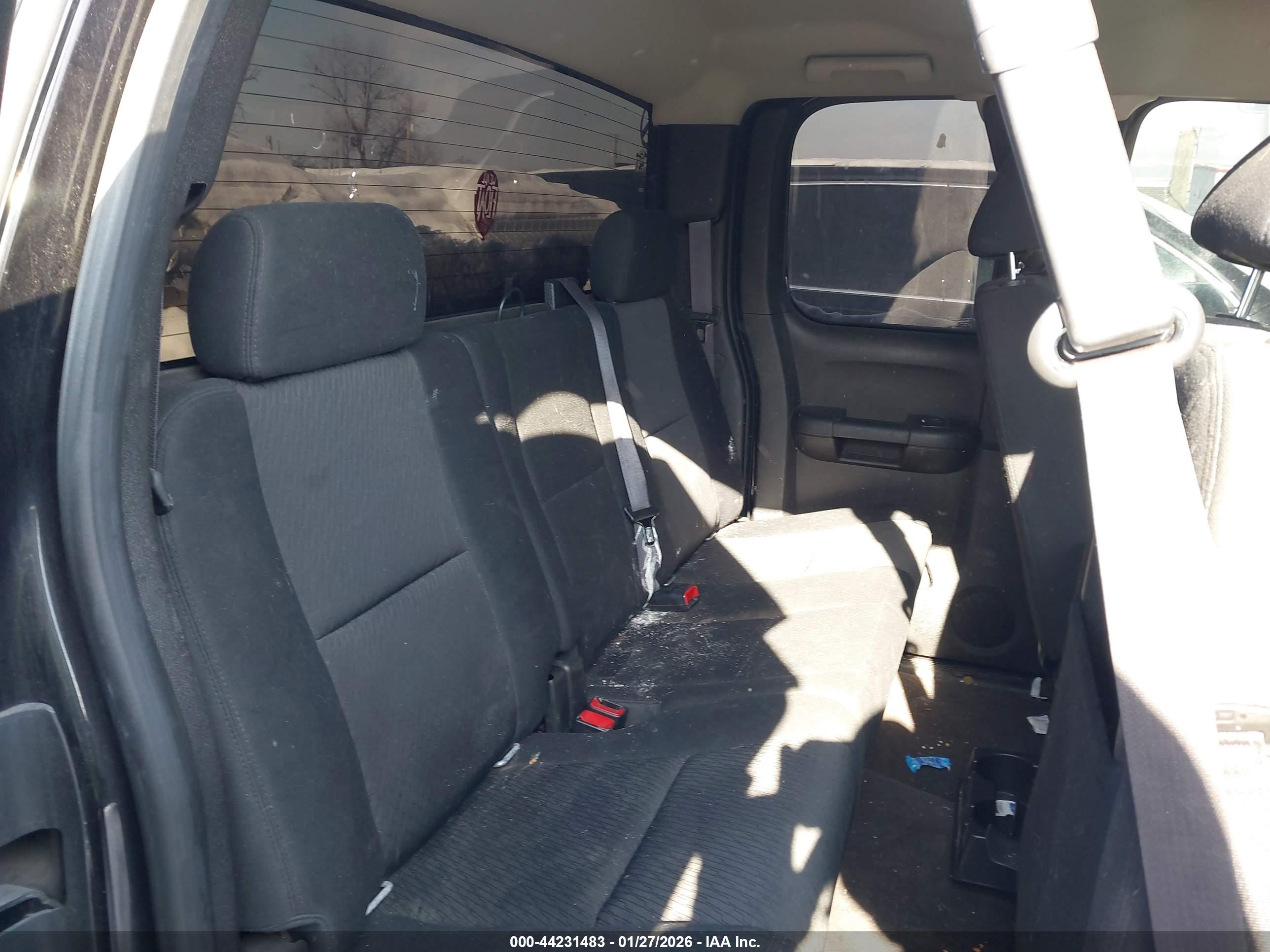 GMC SIERRA image 8