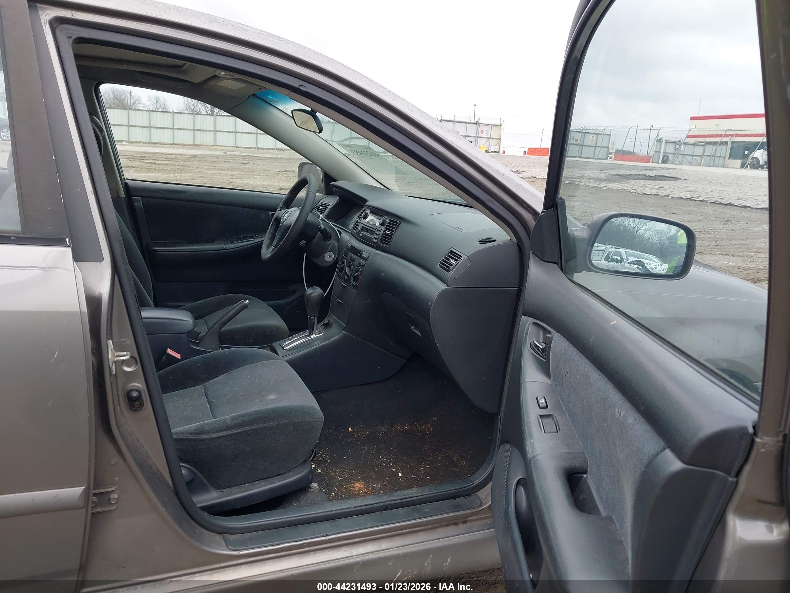 TOYOTA COROLLA image 5