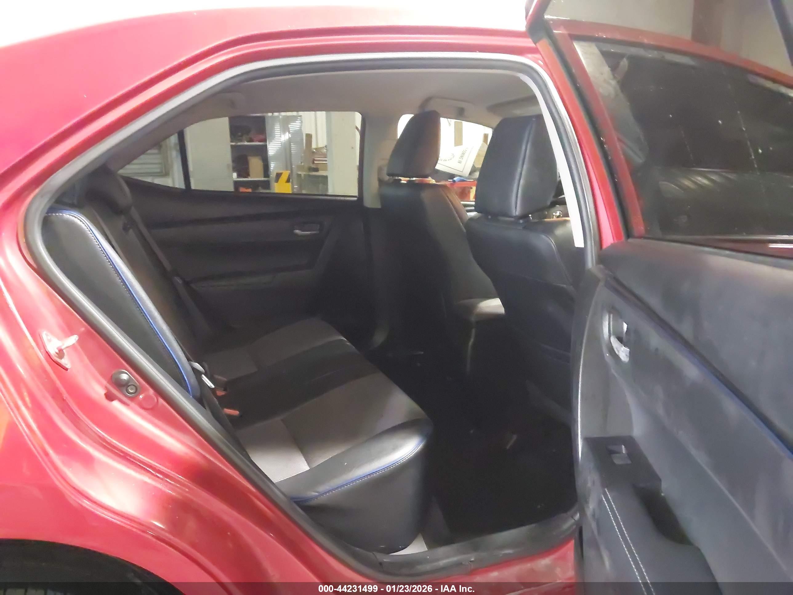 TOYOTA COROLLA image 8