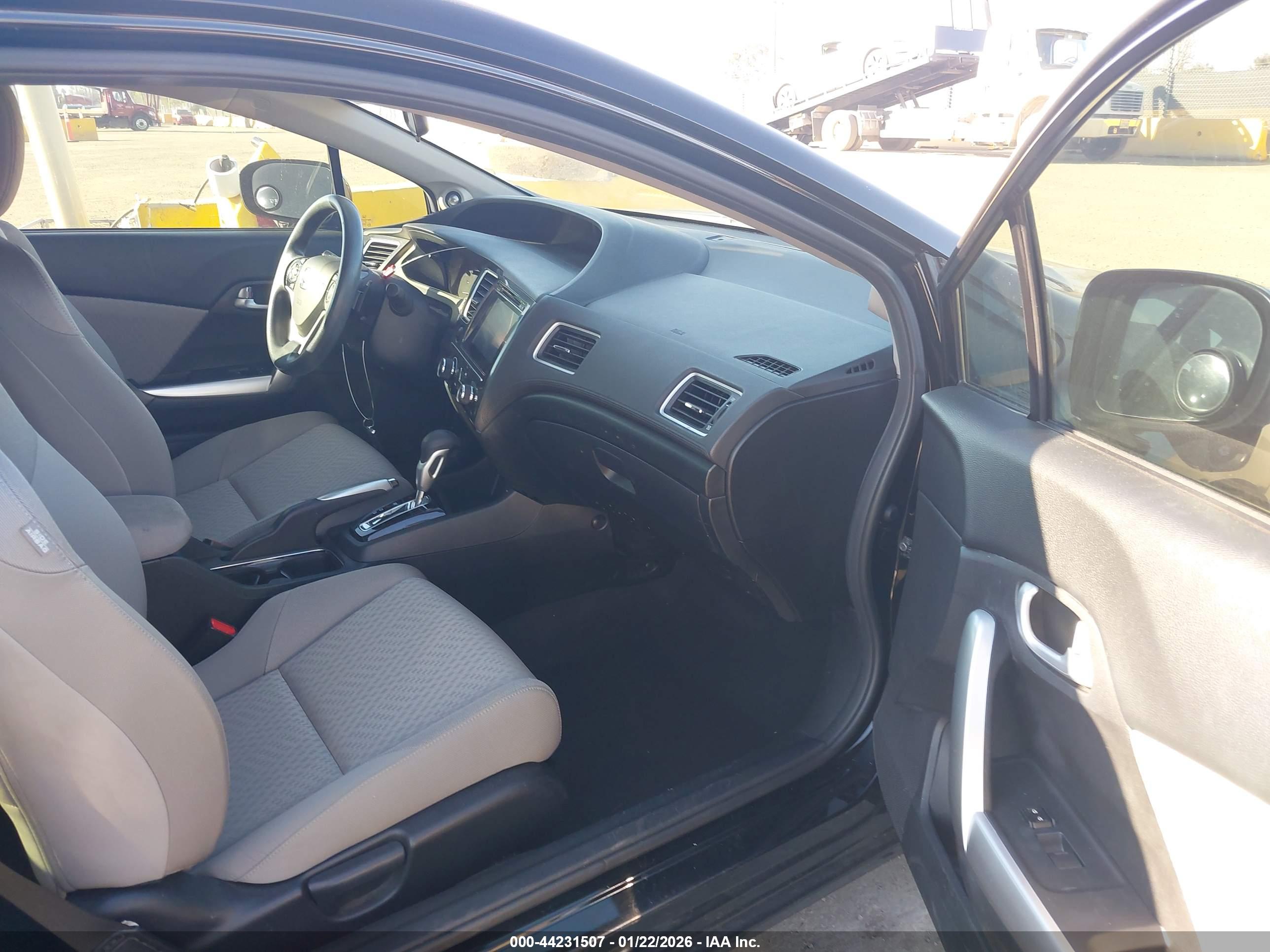 HONDA CIVIC image 5