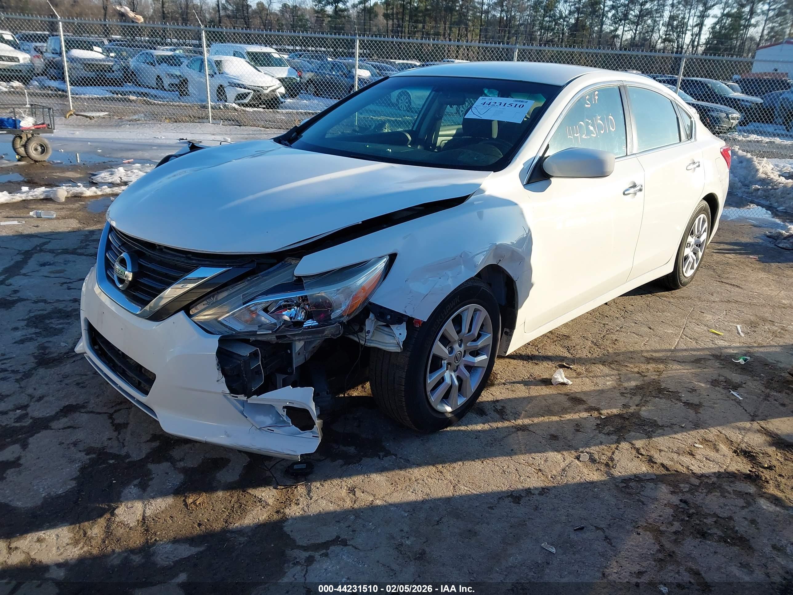 NISSAN ALTIMA image 2