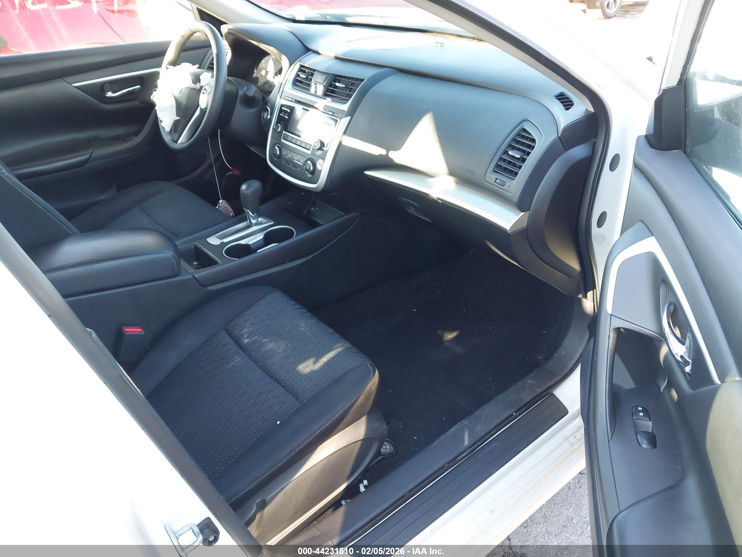 NISSAN ALTIMA image 5