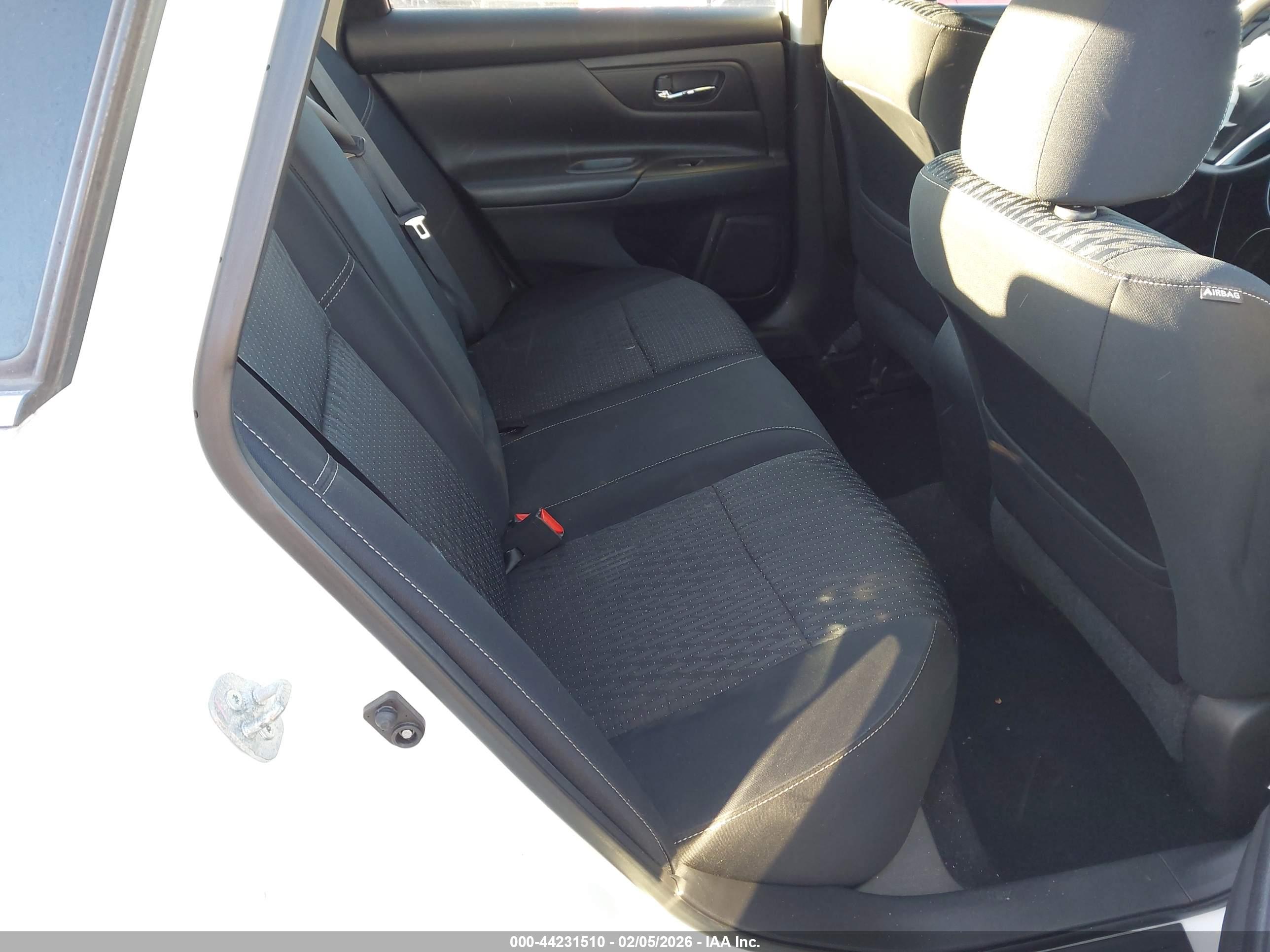 NISSAN ALTIMA image 8