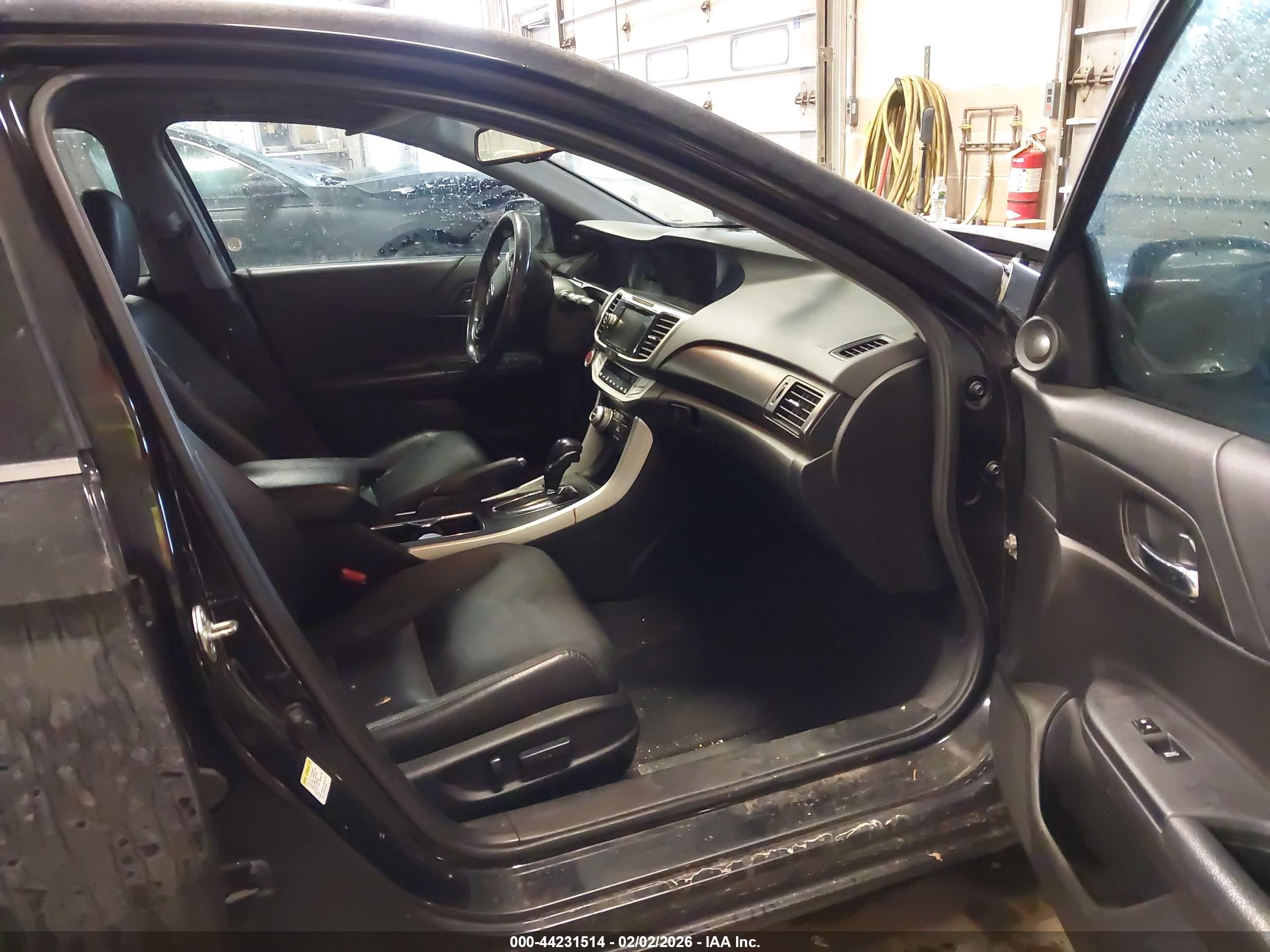 HONDA ACCORD image 5