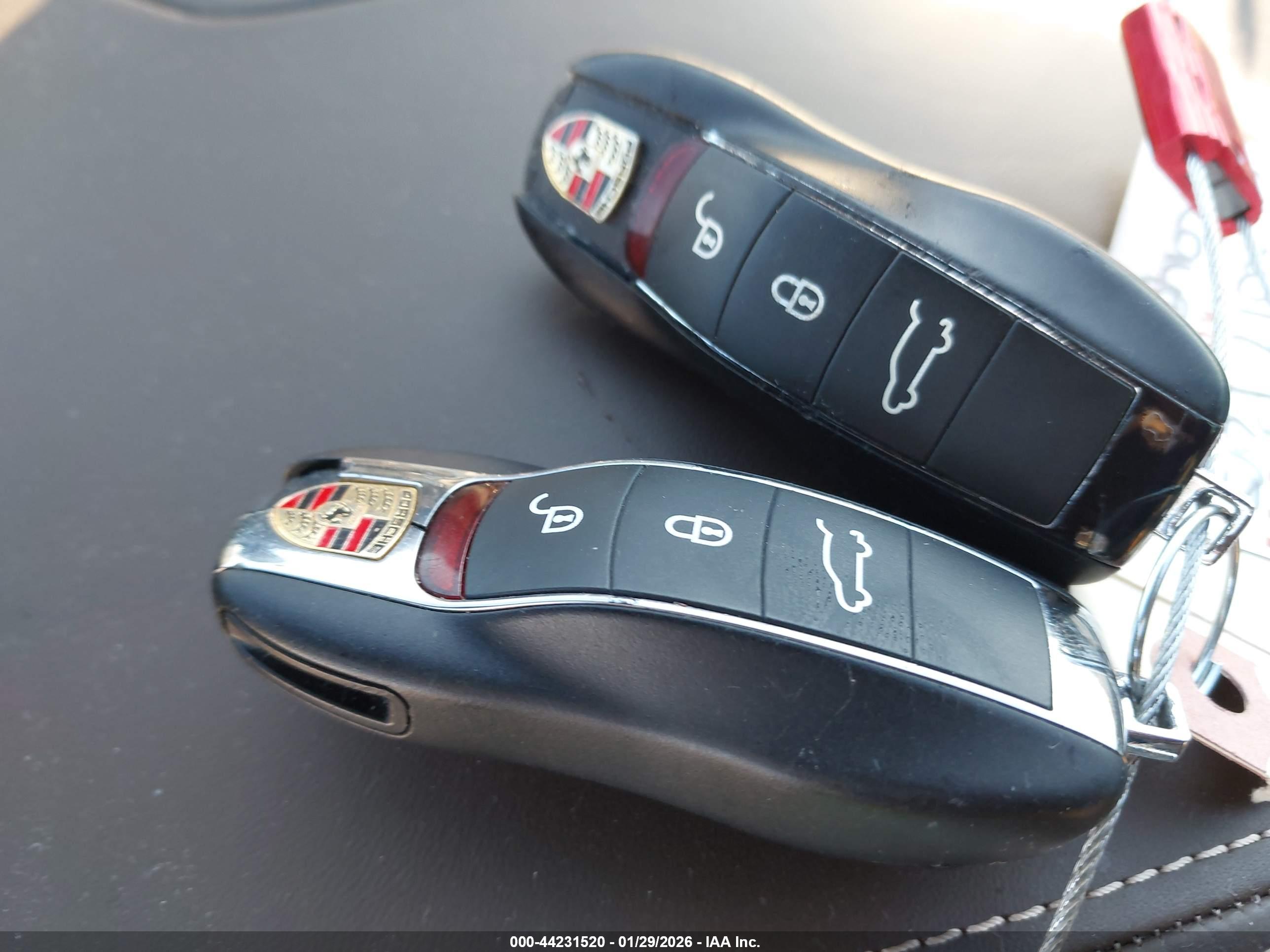 PORSCHE CAYENNE image 11