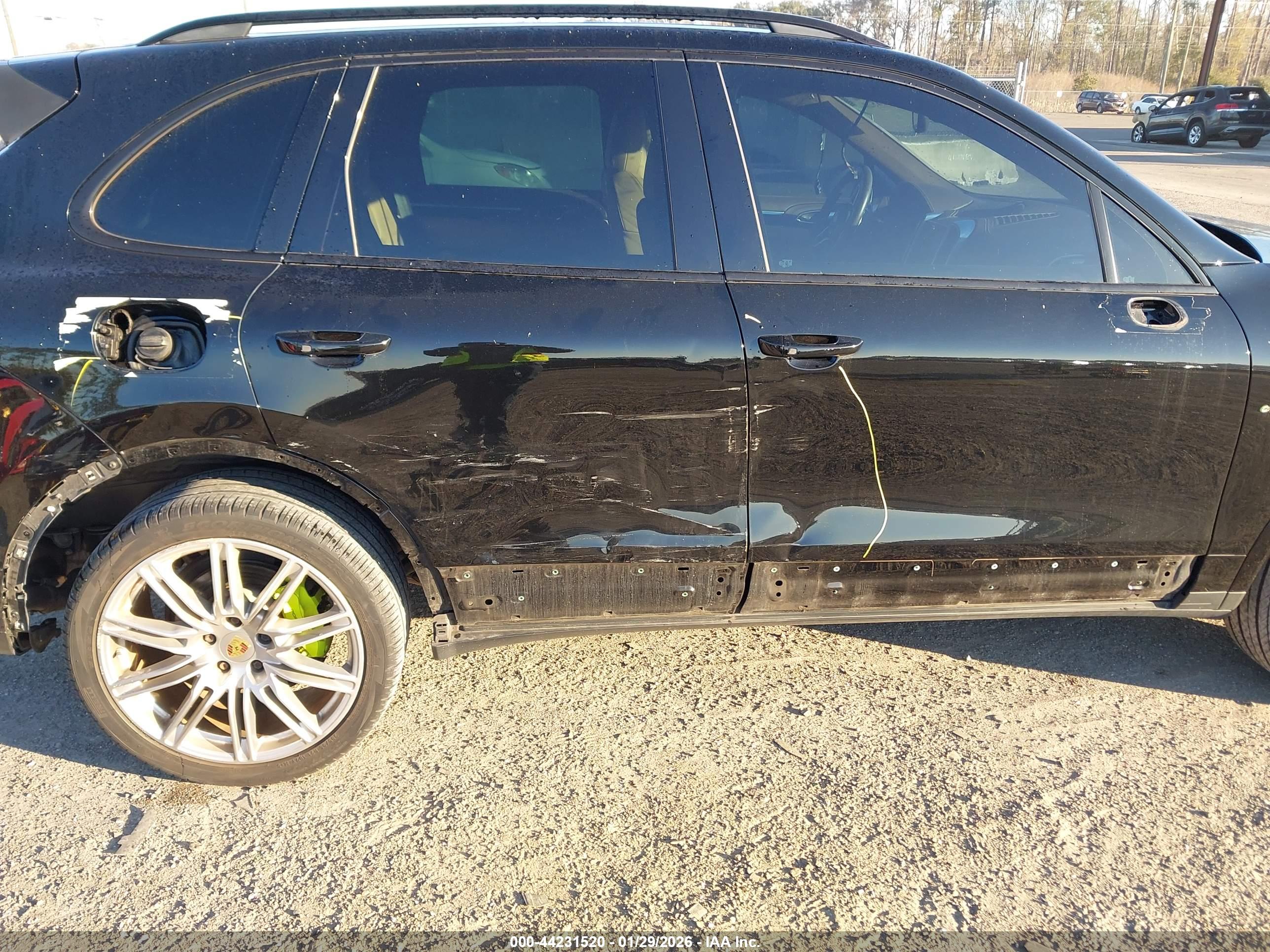 PORSCHE CAYENNE image 6