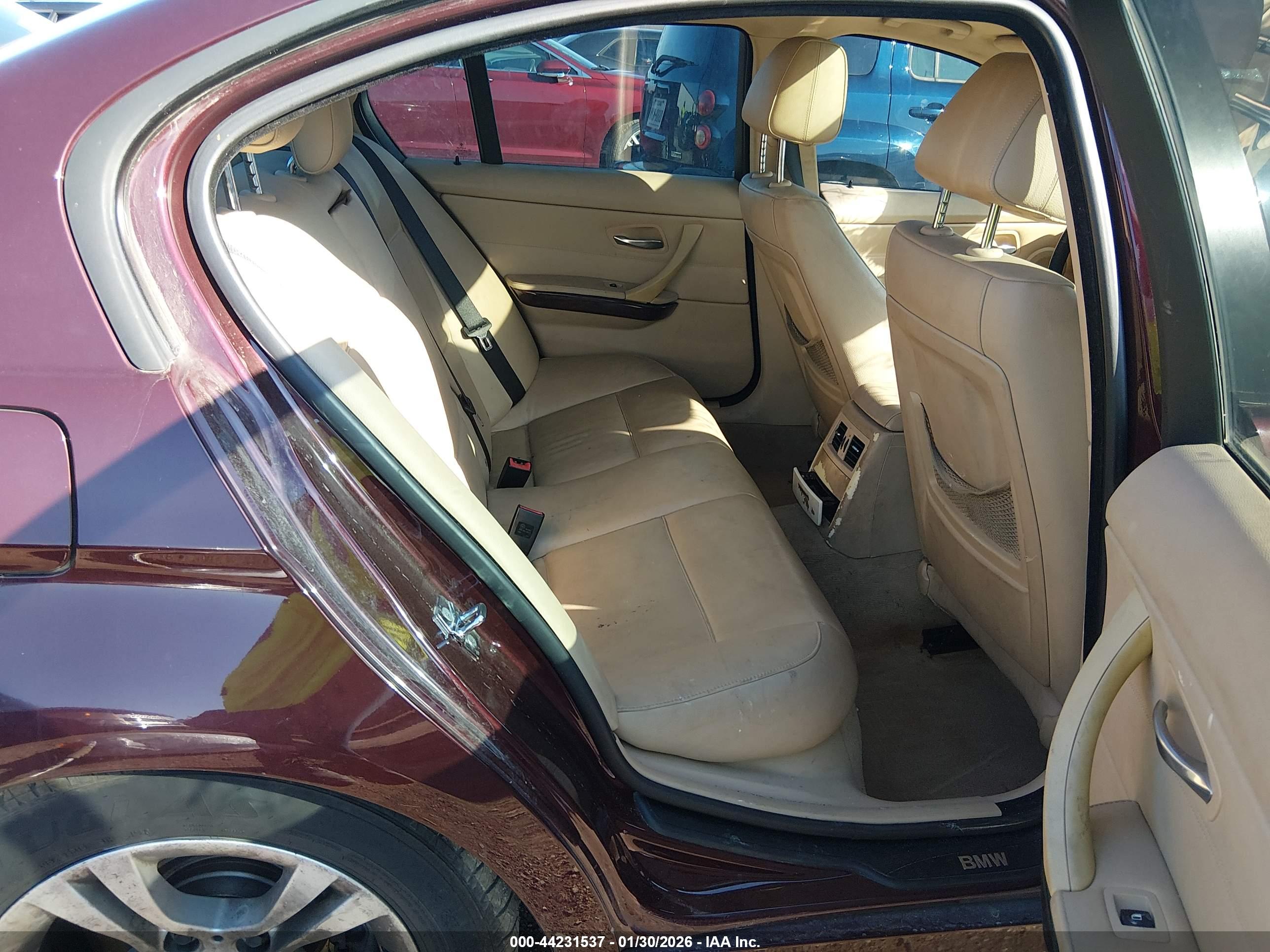 BMW 328I image 8