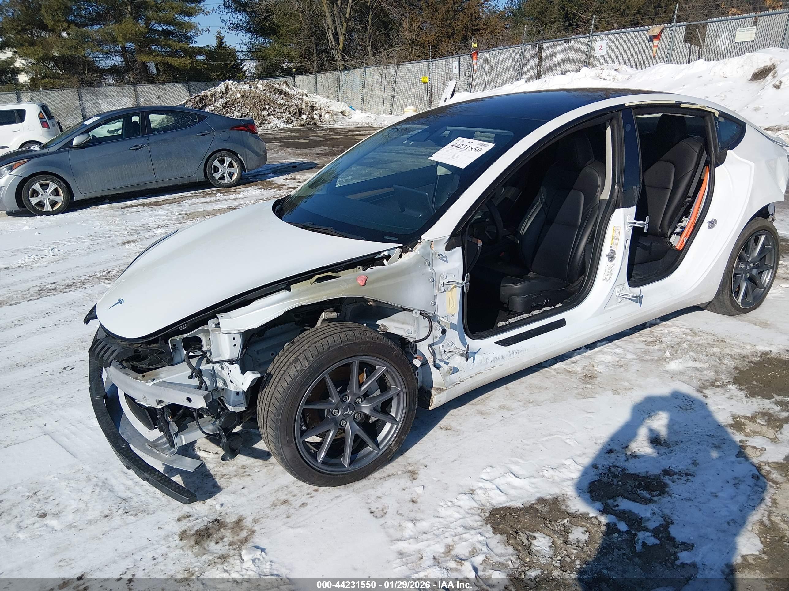 TESLA MODEL image 2