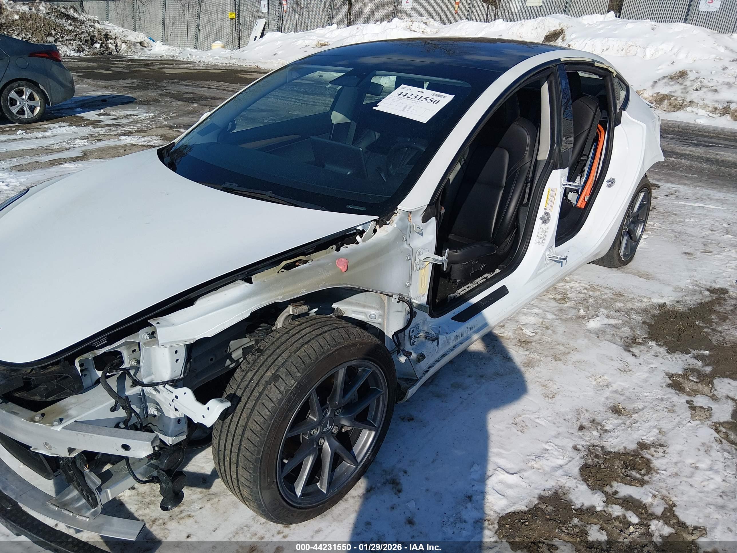 TESLA MODEL image 6