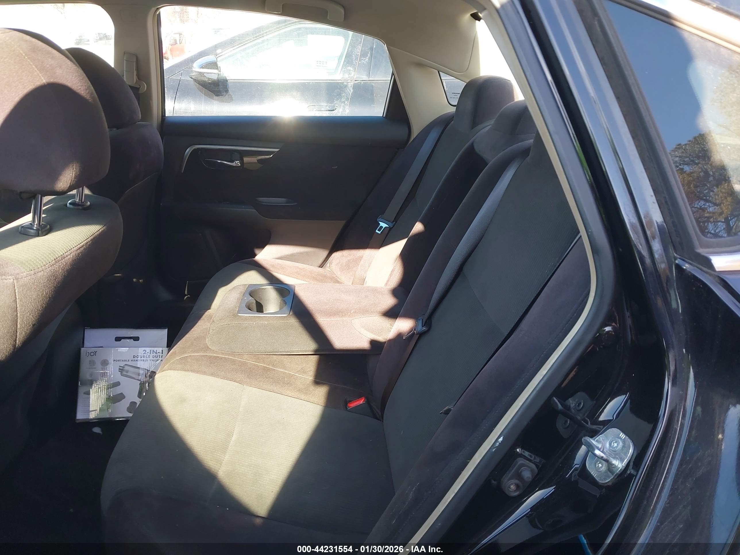 NISSAN ALTIMA image 8