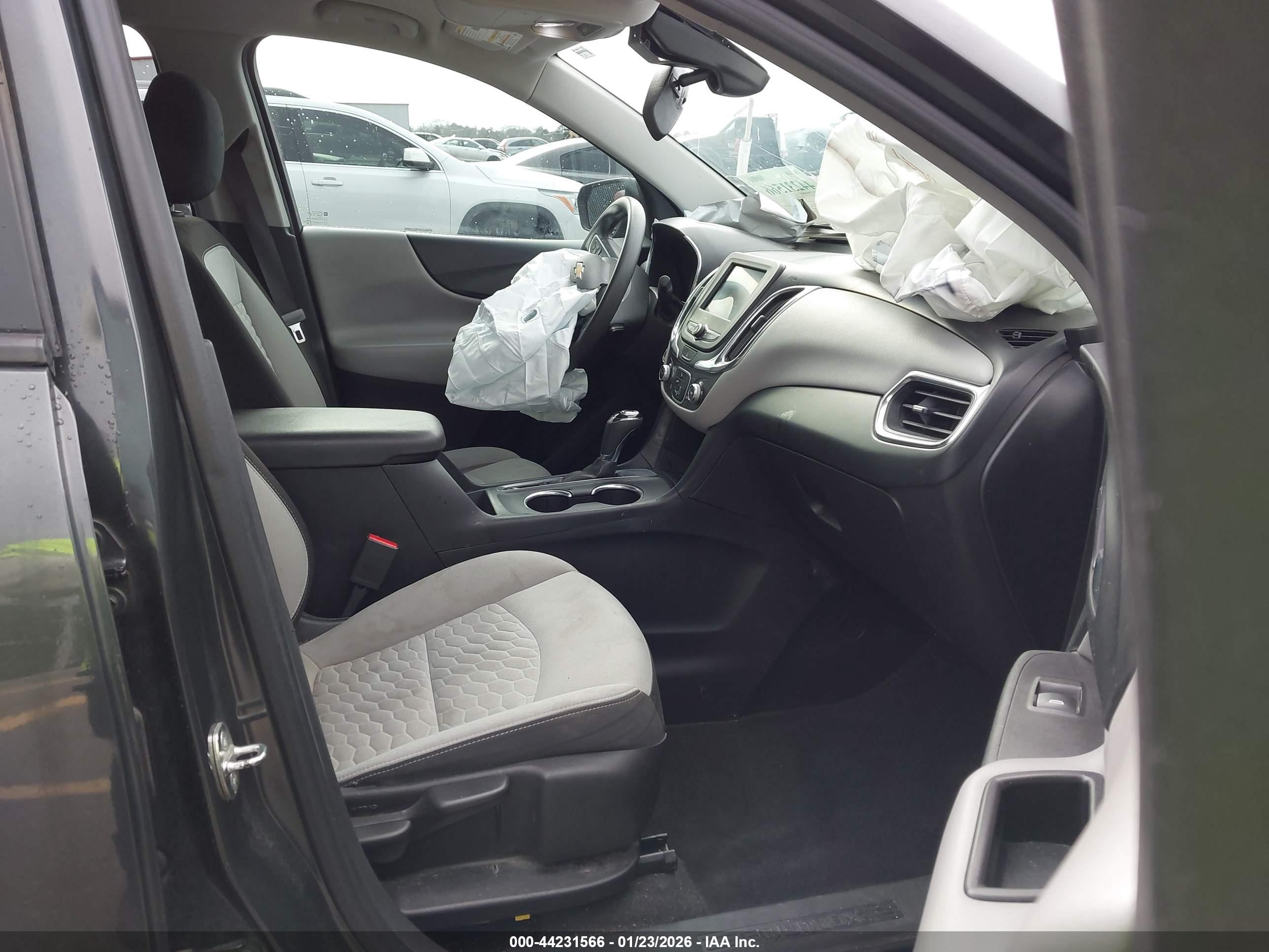 CHEVROLET EQUINOX image 5