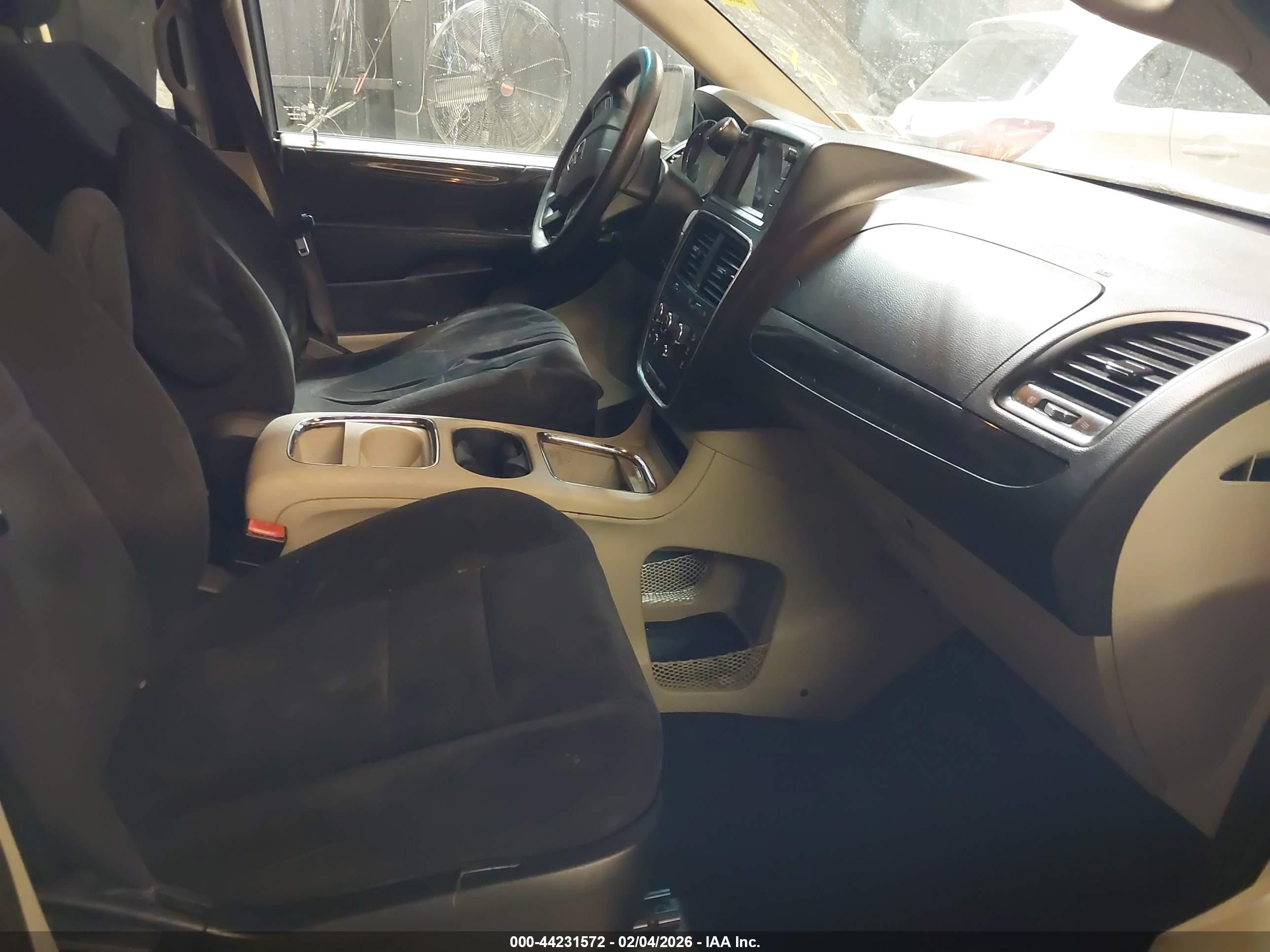 DODGE GRAND image 5