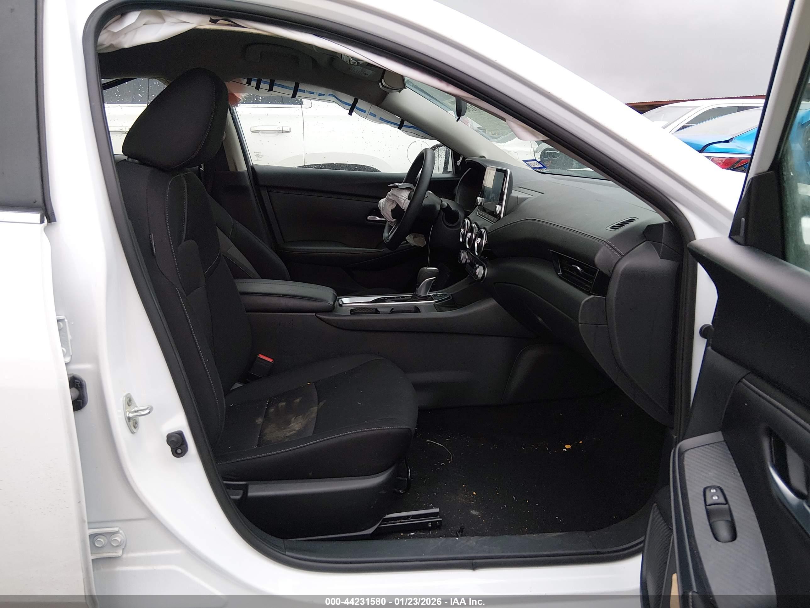 NISSAN SENTRA image 5