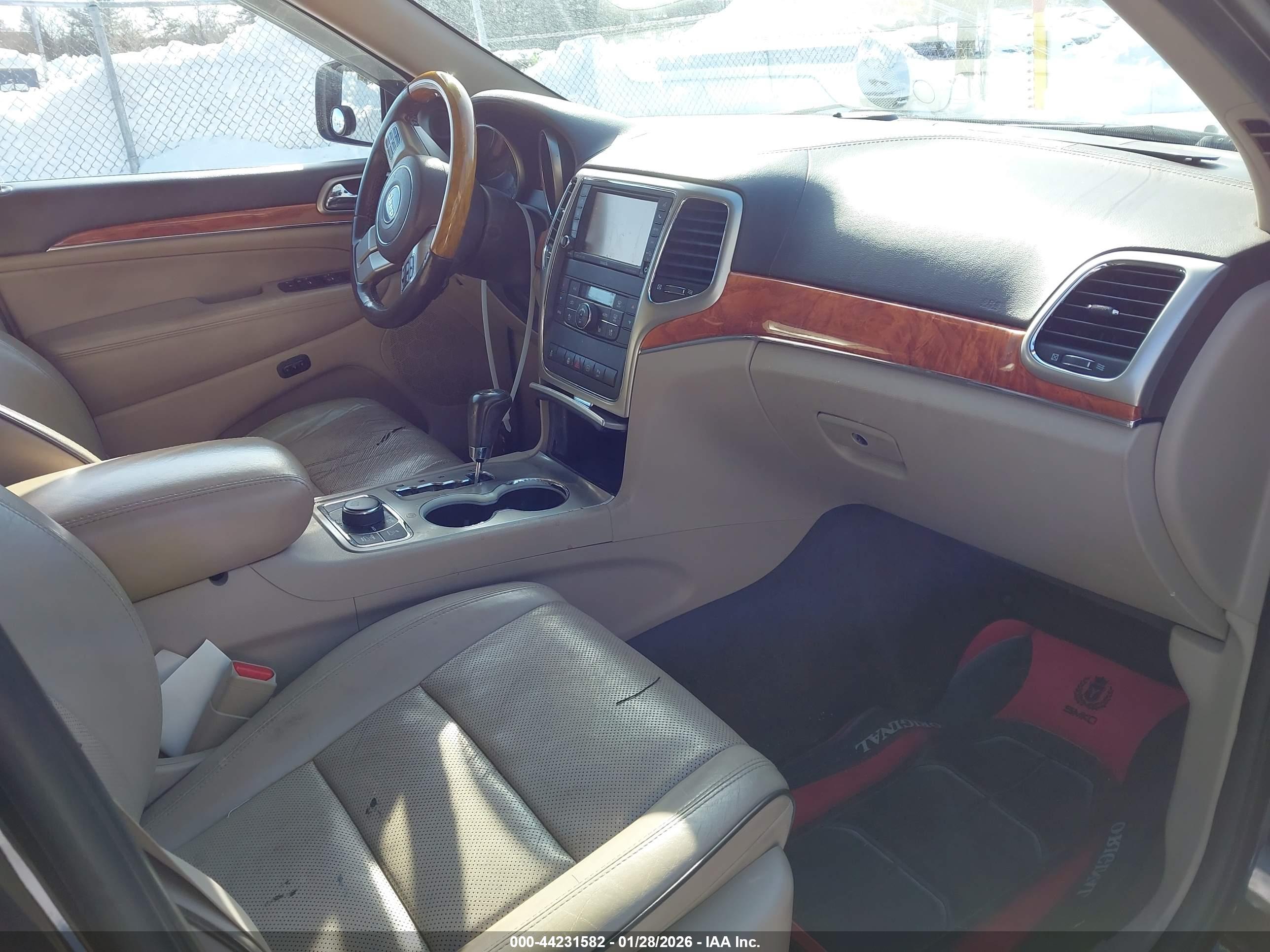 JEEP GRAND image 5