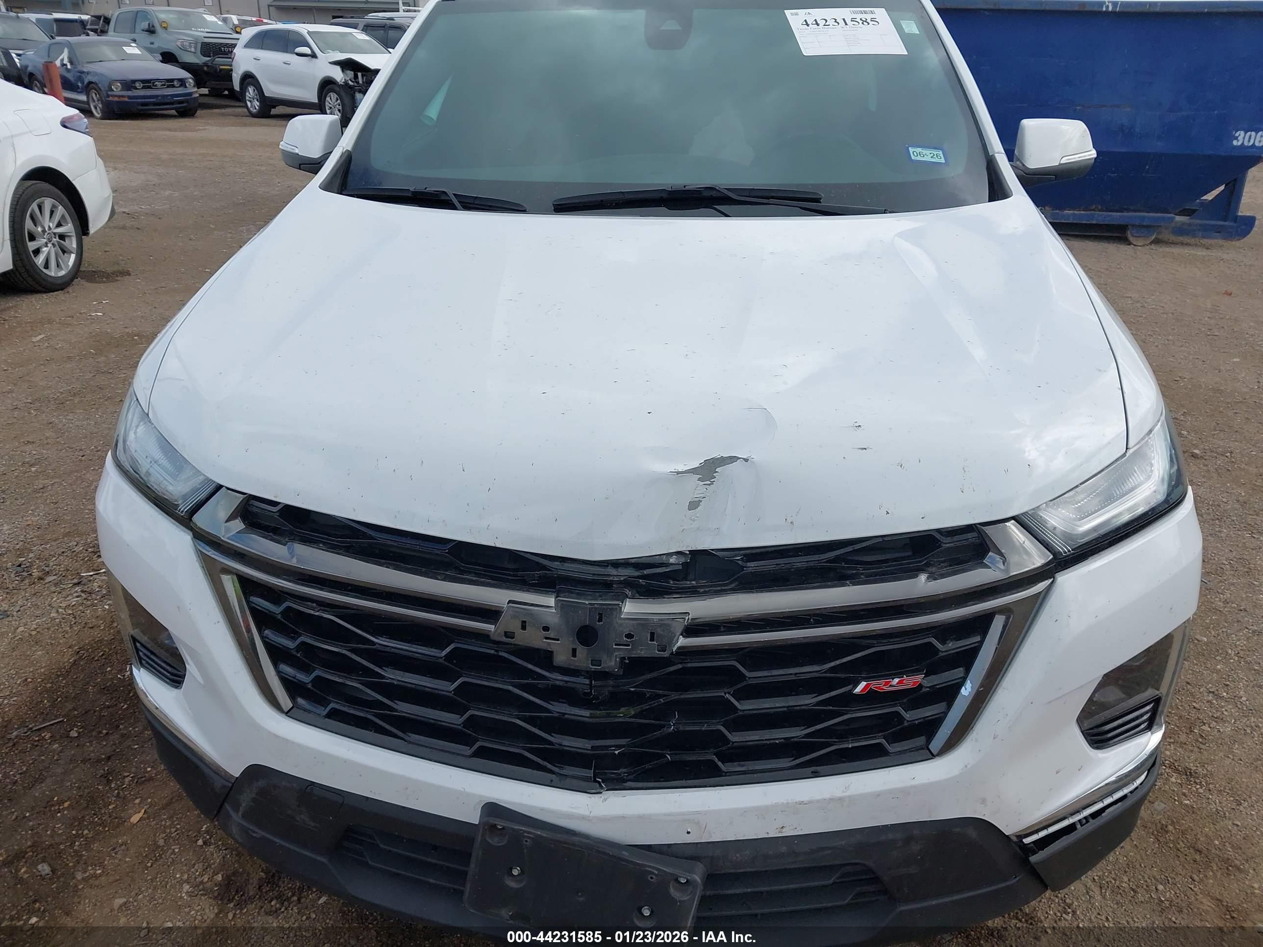 CHEVROLET TRAVERSE image 6