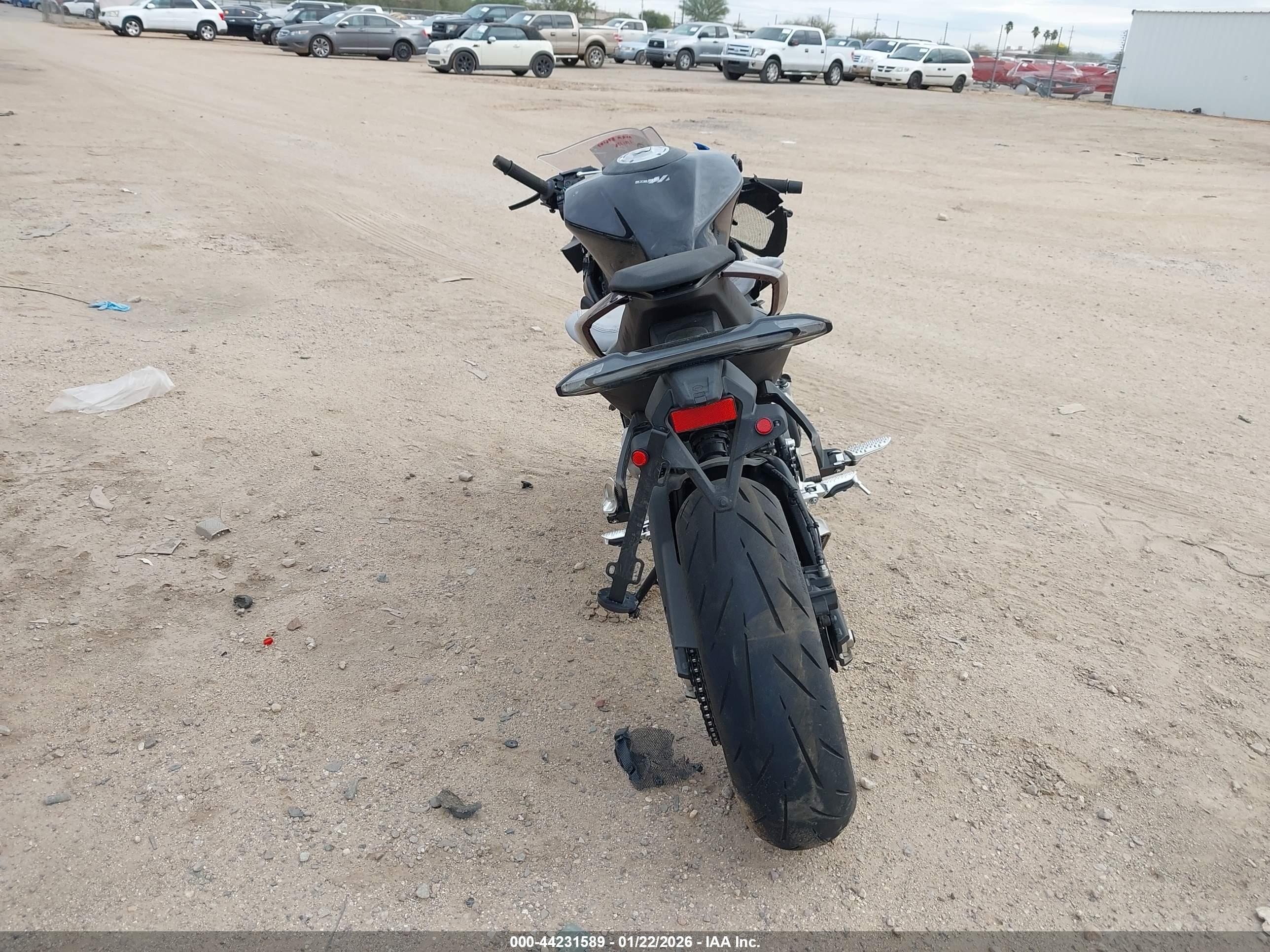 CF MOTO image 6