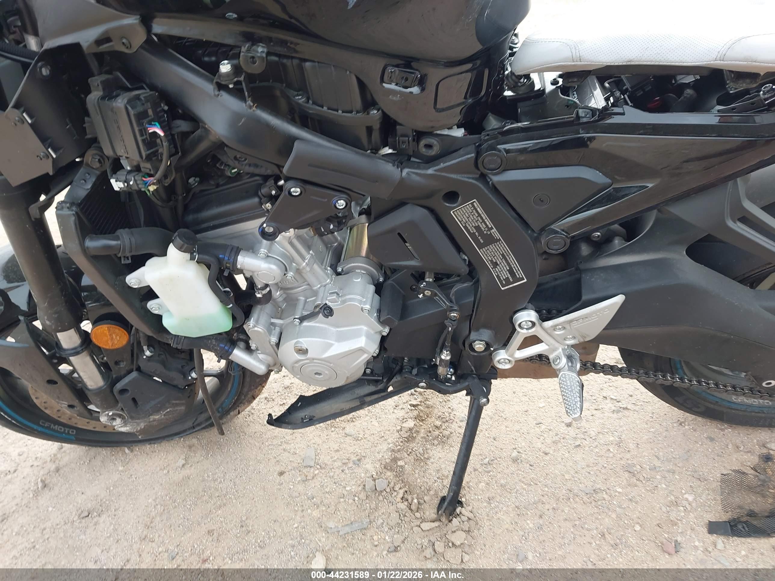 CF MOTO image 9