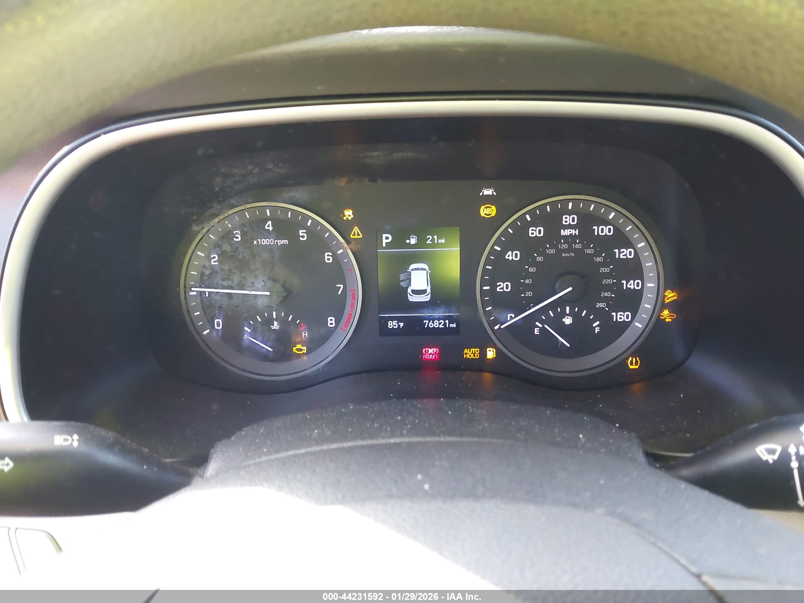 HYUNDAI TUCSON image 7