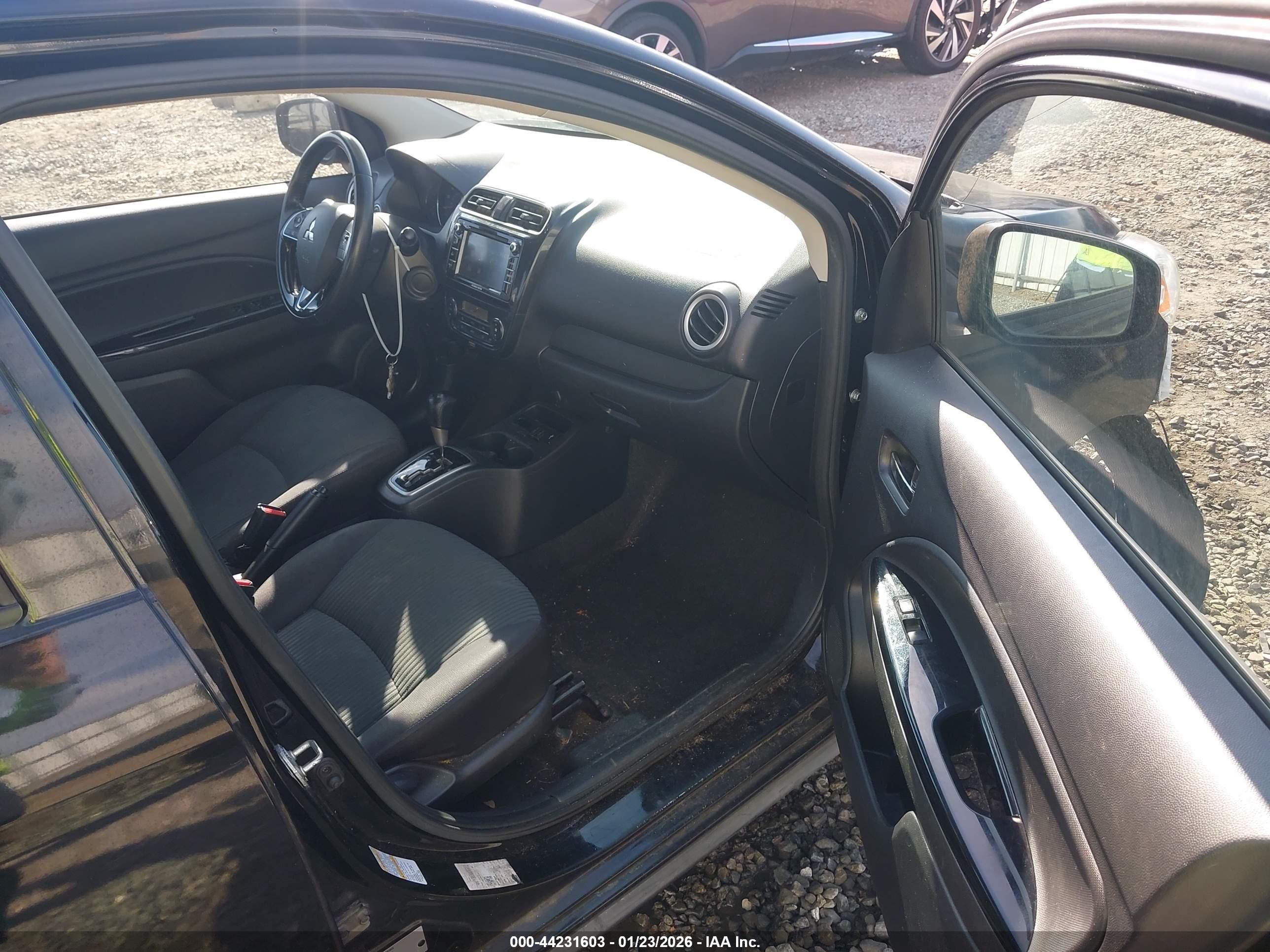 MITSUBISHI MIRAGE image 5