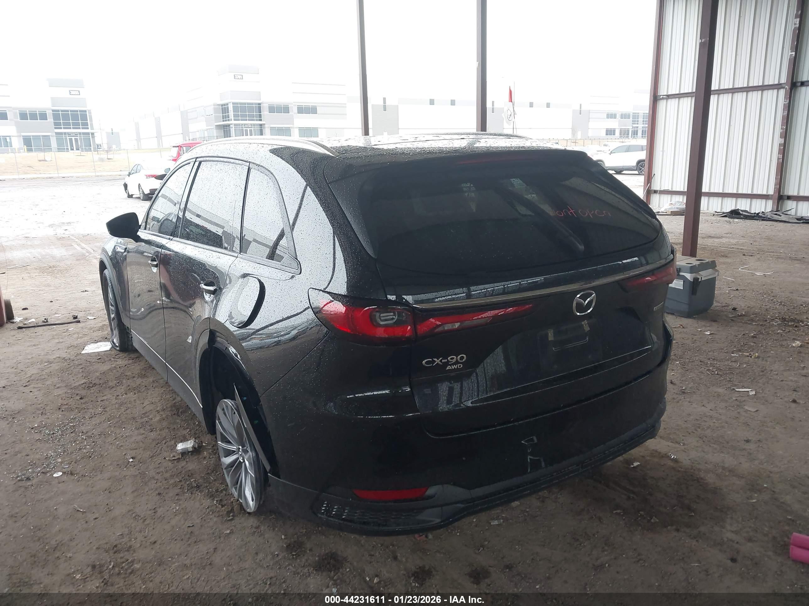 MAZDA CX-90 image 3