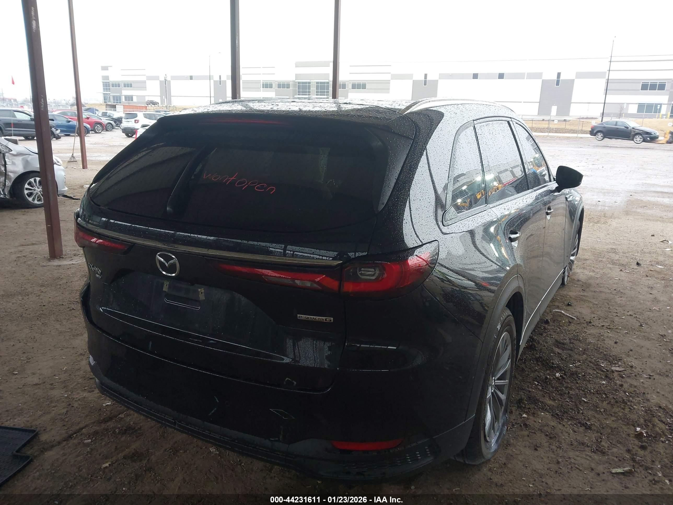 MAZDA CX-90 image 4