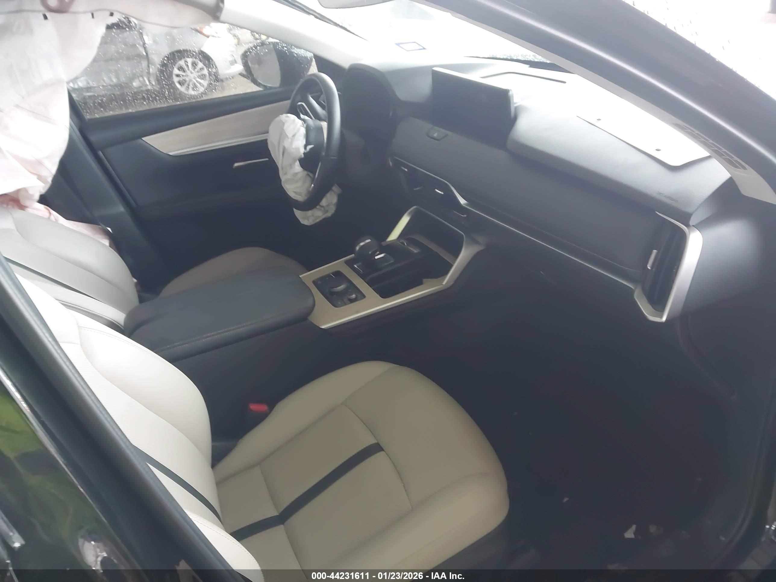 MAZDA CX-90 image 5