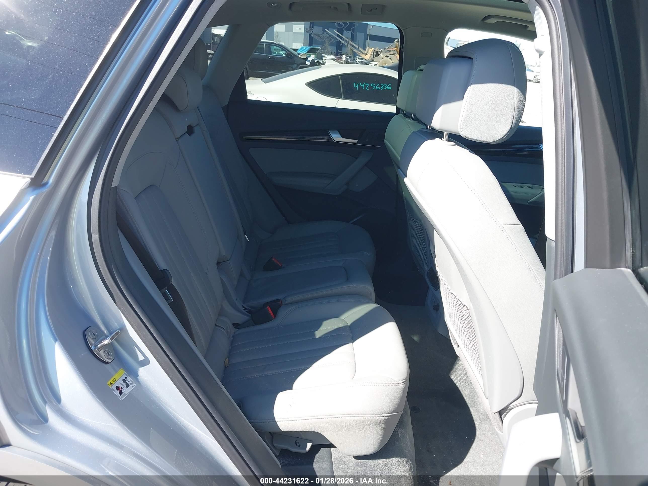 AUDI Q5 image 8