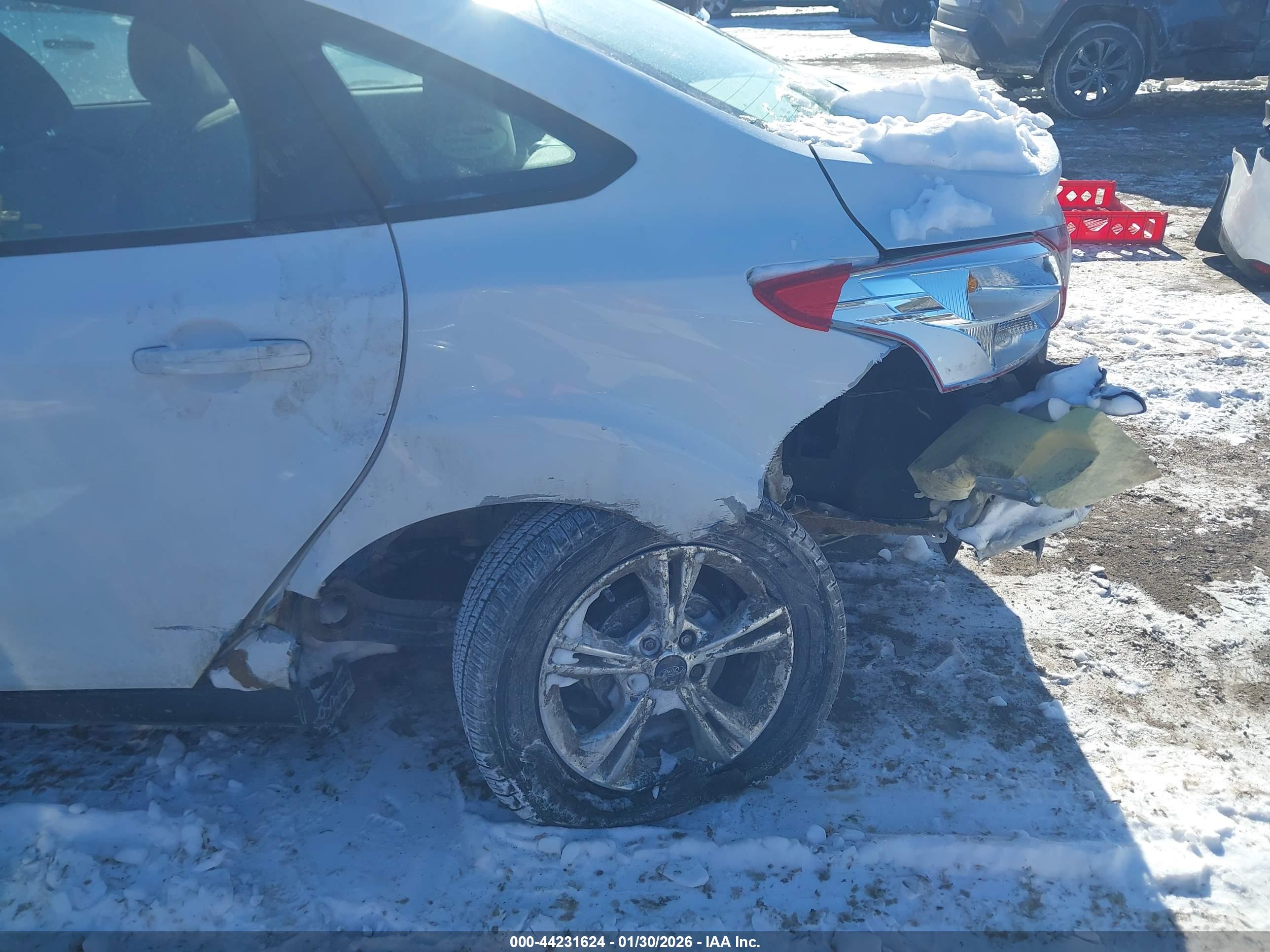 FORD FOCUS image 6