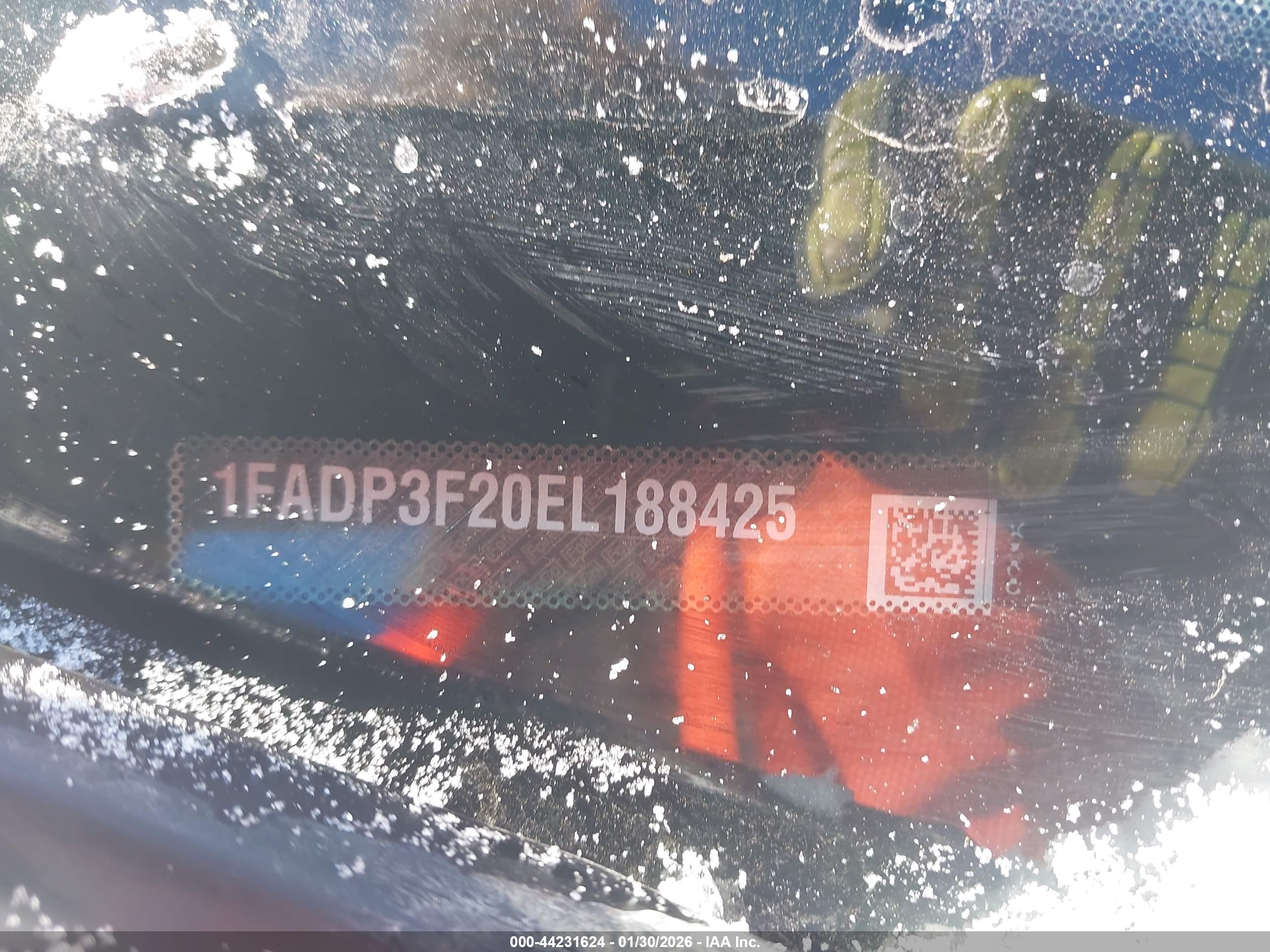 FORD FOCUS image 9