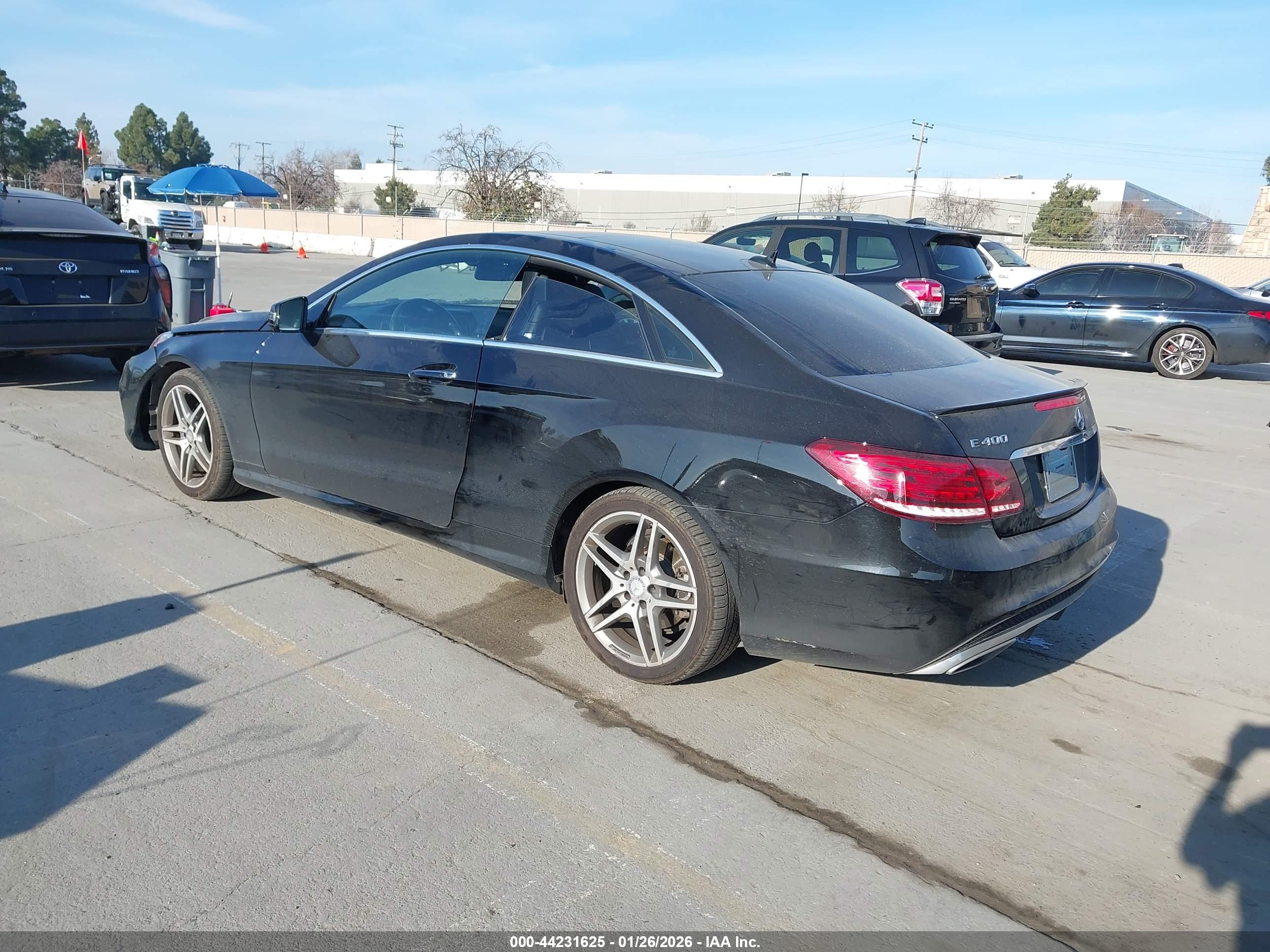 MERCEDES-BENZ E image 3