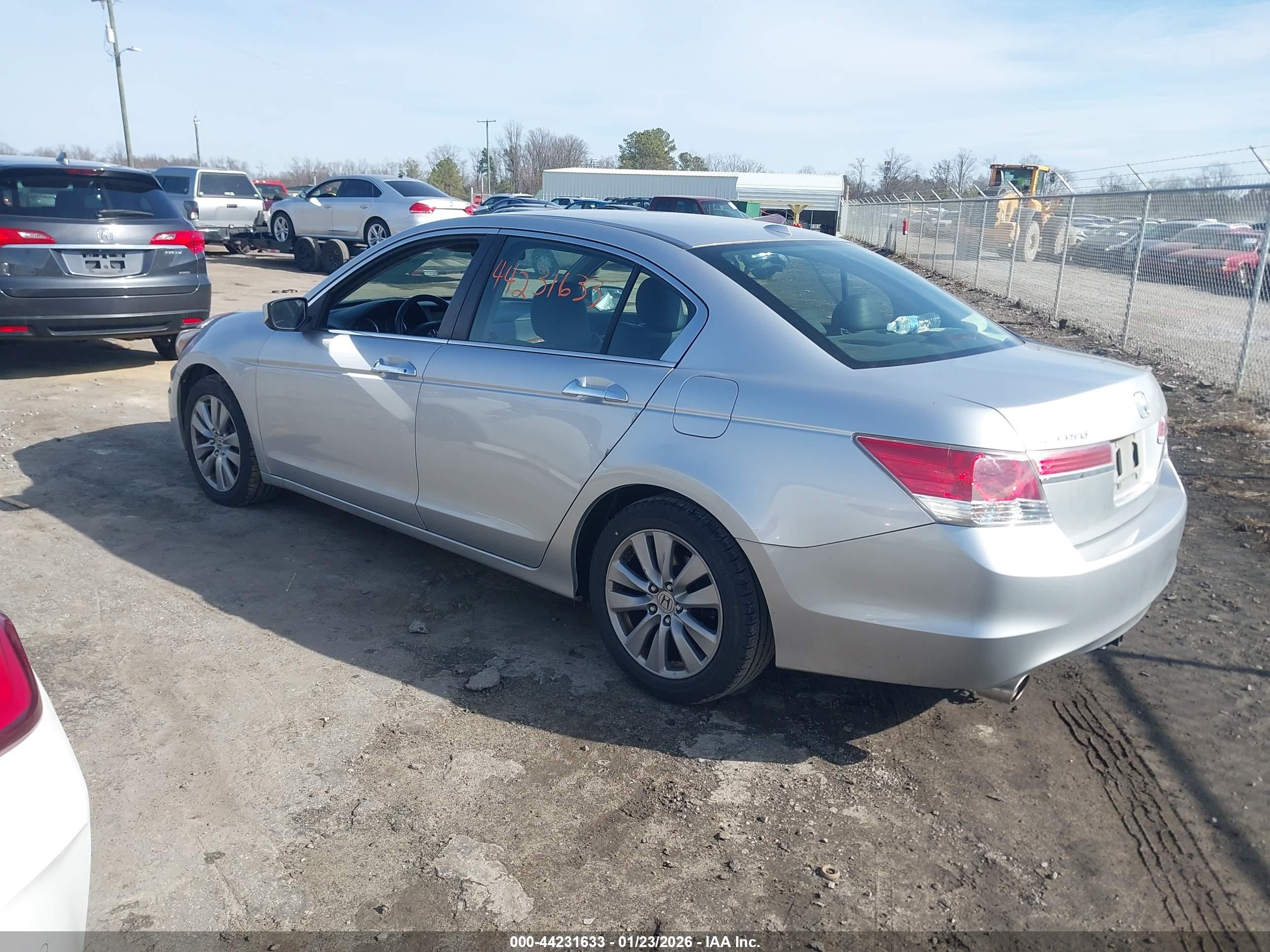 HONDA ACCORD image 3