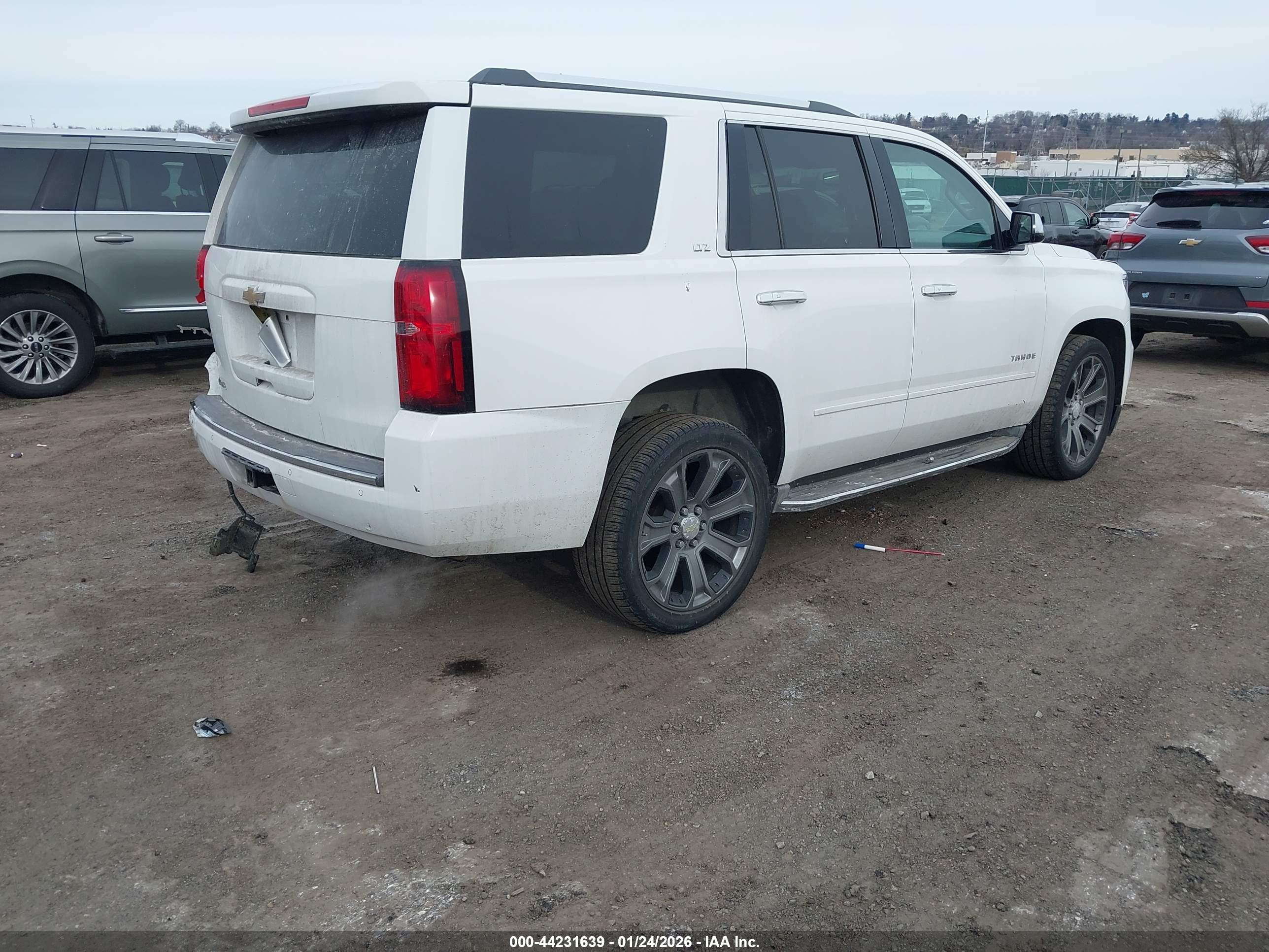 CHEVROLET TAHOE image 4