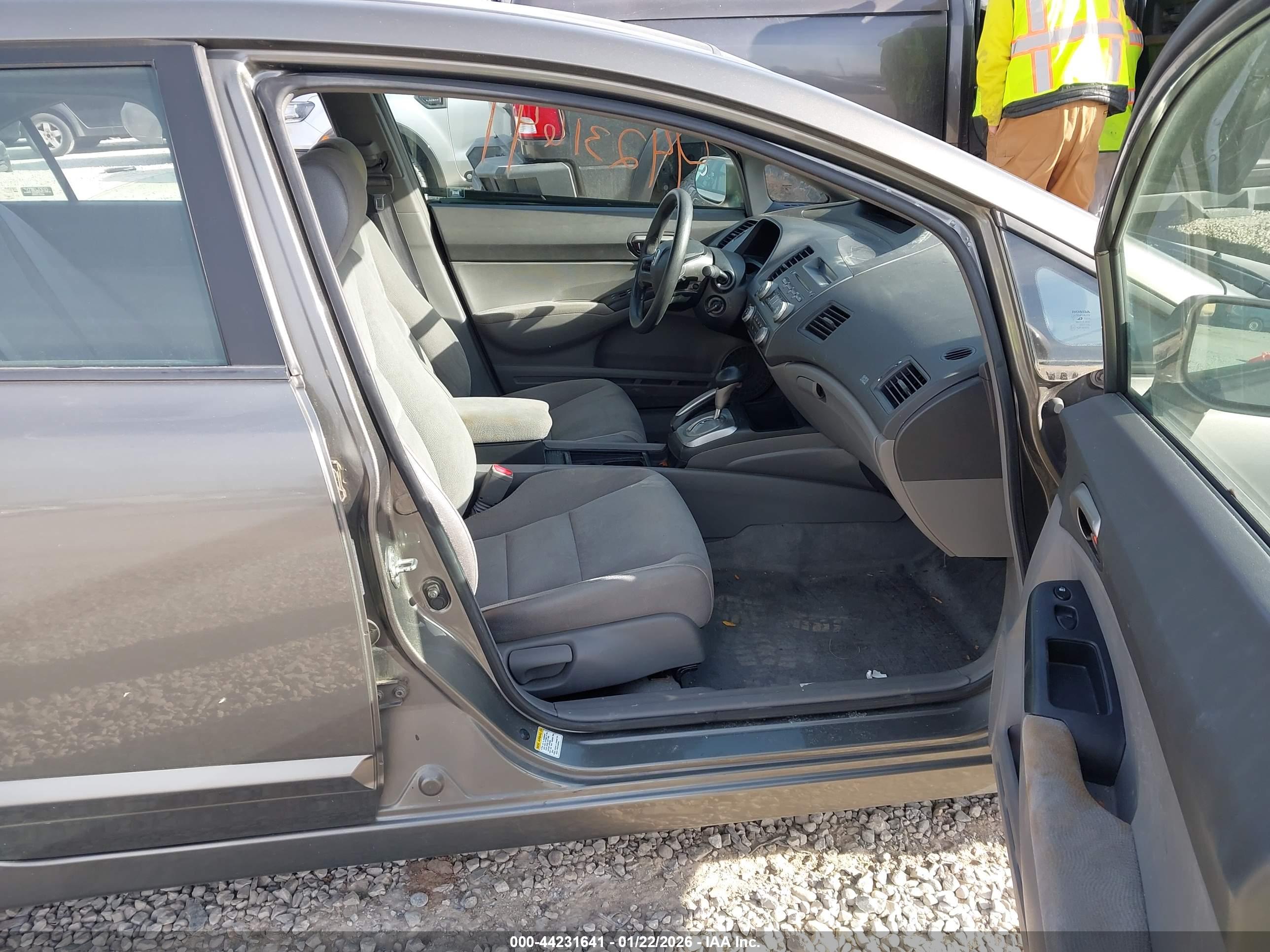 HONDA CIVIC image 5