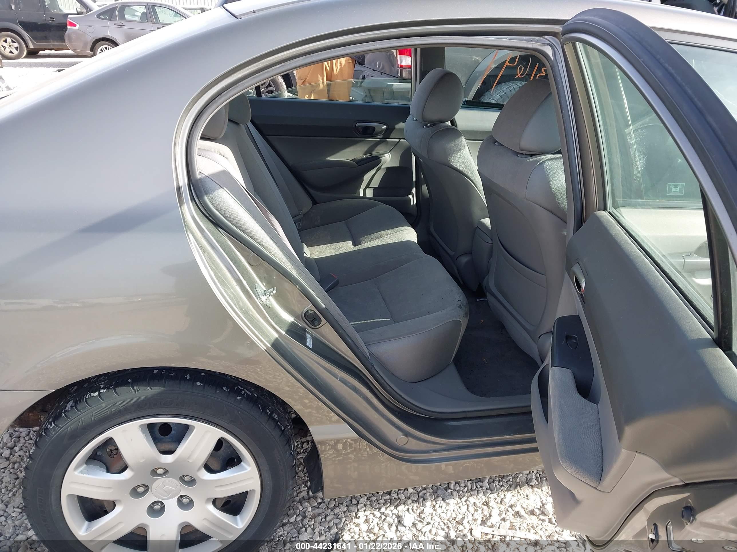 HONDA CIVIC image 8
